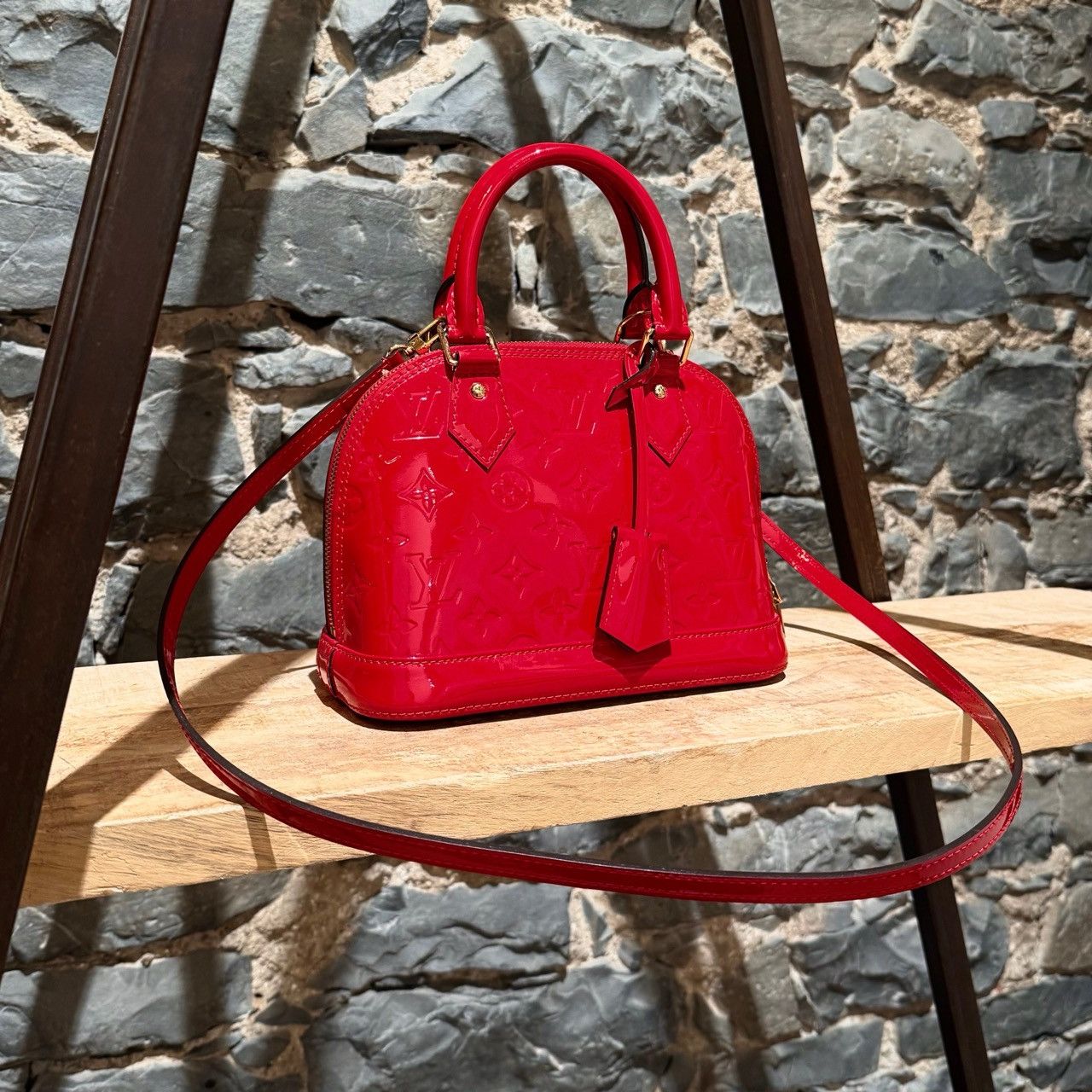 Louis Vuitton Louis Vuitton 2015 Red Monogramme Vernis Alma BB Bag Size ONE SIZE - 2 Thumbnail