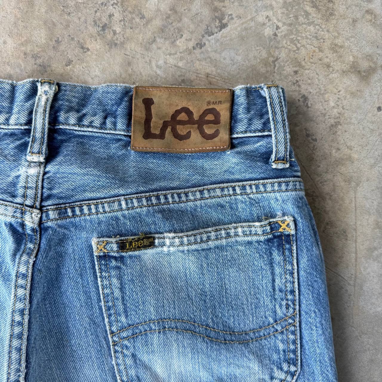 Lee Vintage 90s LEE RIDERS Japan Faded Bluewash Light Whiskering Size US 28 / EU 44 - 13 Thumbnail