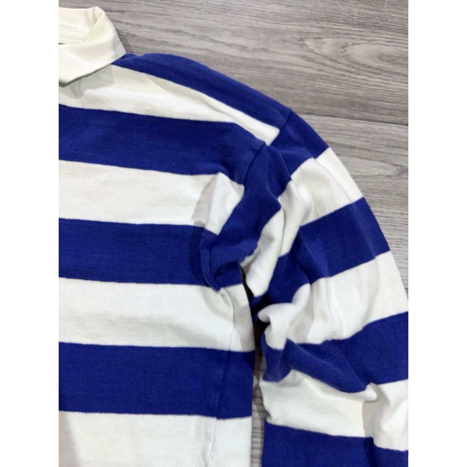 Umbro VINTAGE Umbro Rugby Shirt Mens L Long Sleeve White Blue Striped 90s Shirt Mens Boys Girls Size US L / EU 52-54 / 3 - 7 Thumbnail