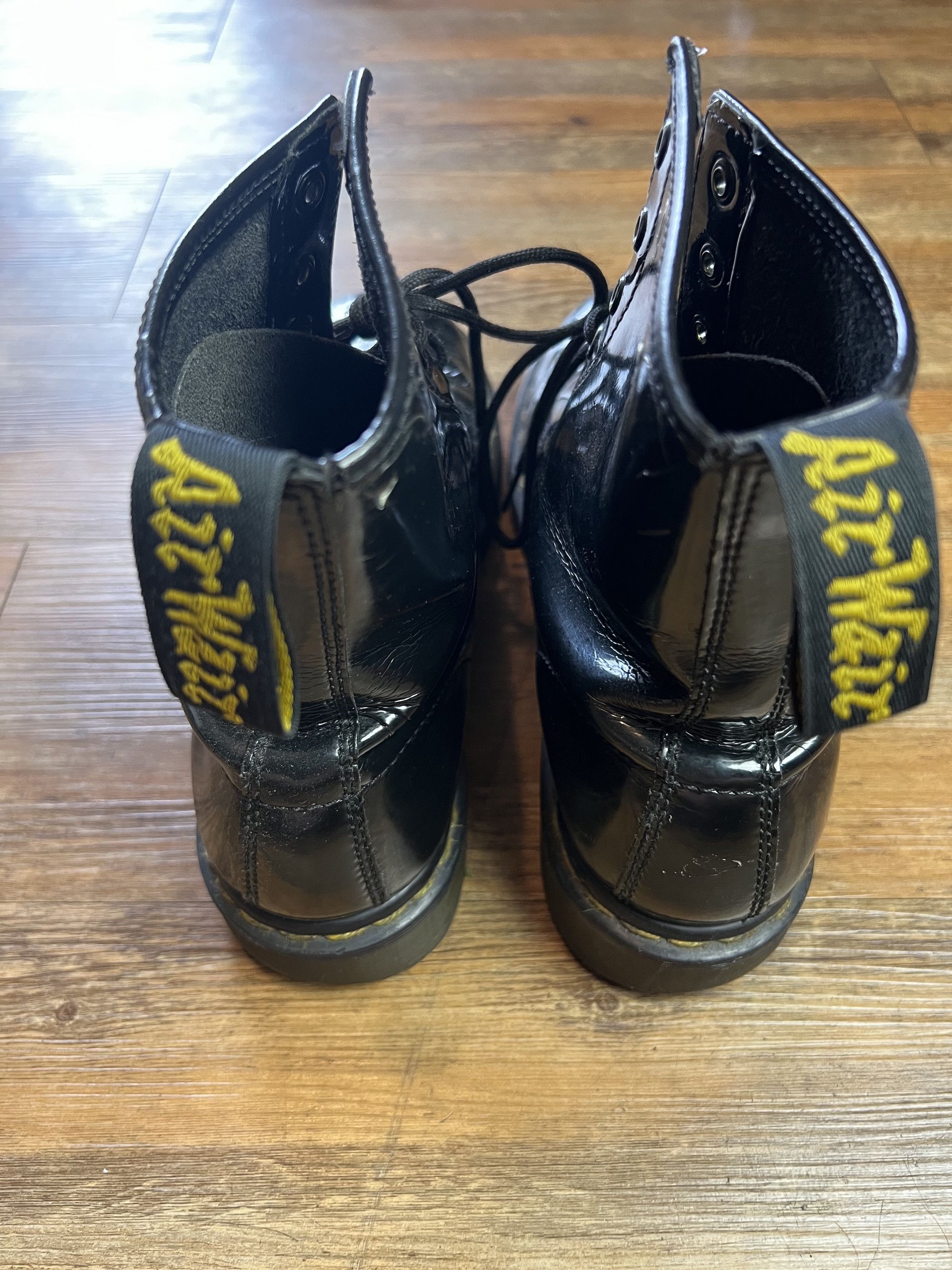 Dr. Martens Dr. Martens 1460 Black Shiny Patent Leather 8-Eye Boots Size US 9 / EU 42 - 6 Thumbnail