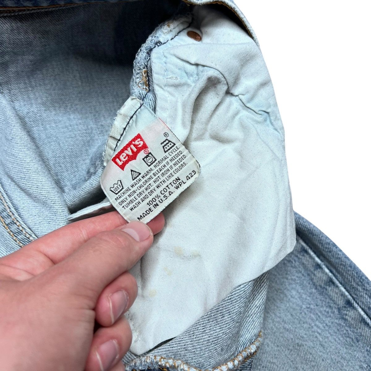 Levi's Vintage 1990s Levi’s 501 Button Fly Made In USA Denim Jeans Size US 32 / EU 48 - 5 Thumbnail