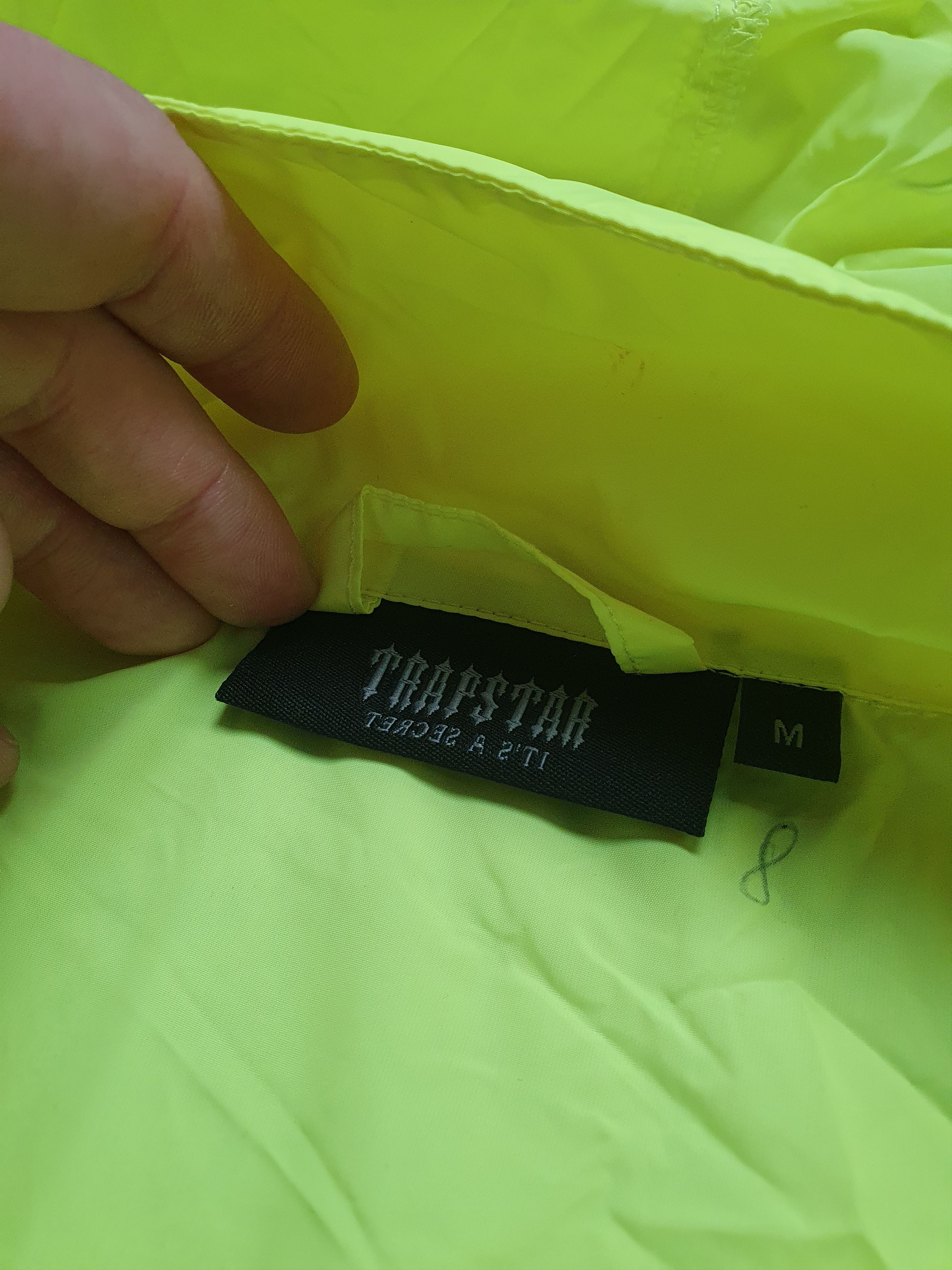 Trapstar London Trapstar windbreaker Nylon size L jacket raincoat Size US L / EU 52-54 / 3 - 10 Thumbnail