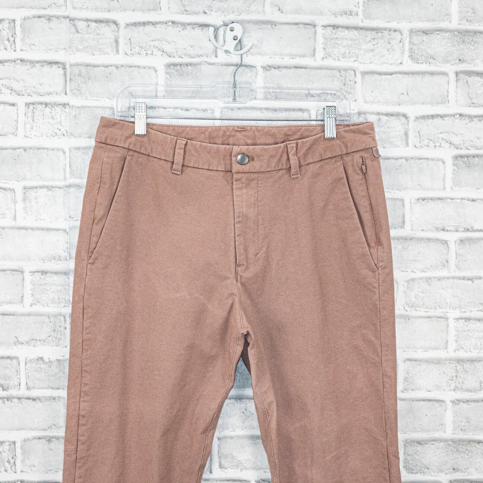 Lululemon Lululemon Men's Commission Slim fit Pant in Earth color Clay Size US 32 / EU 48 - 6 Thumbnail