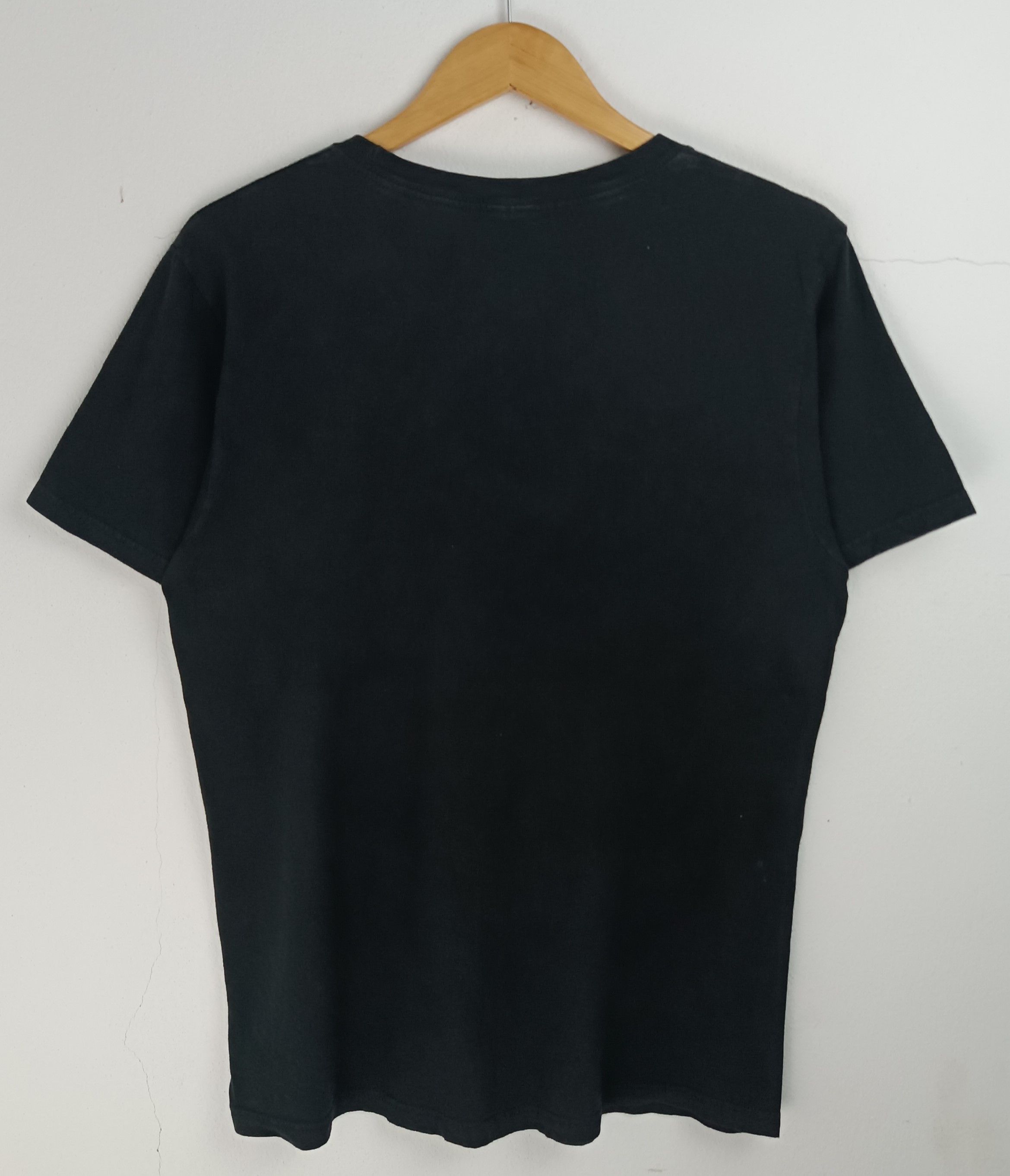 Anime VINTAGE NARUTO KAKASHI SASUKE LINEUP TEE bleach one piece Size US M / EU 48-50 / 2 - 4 Thumbnail