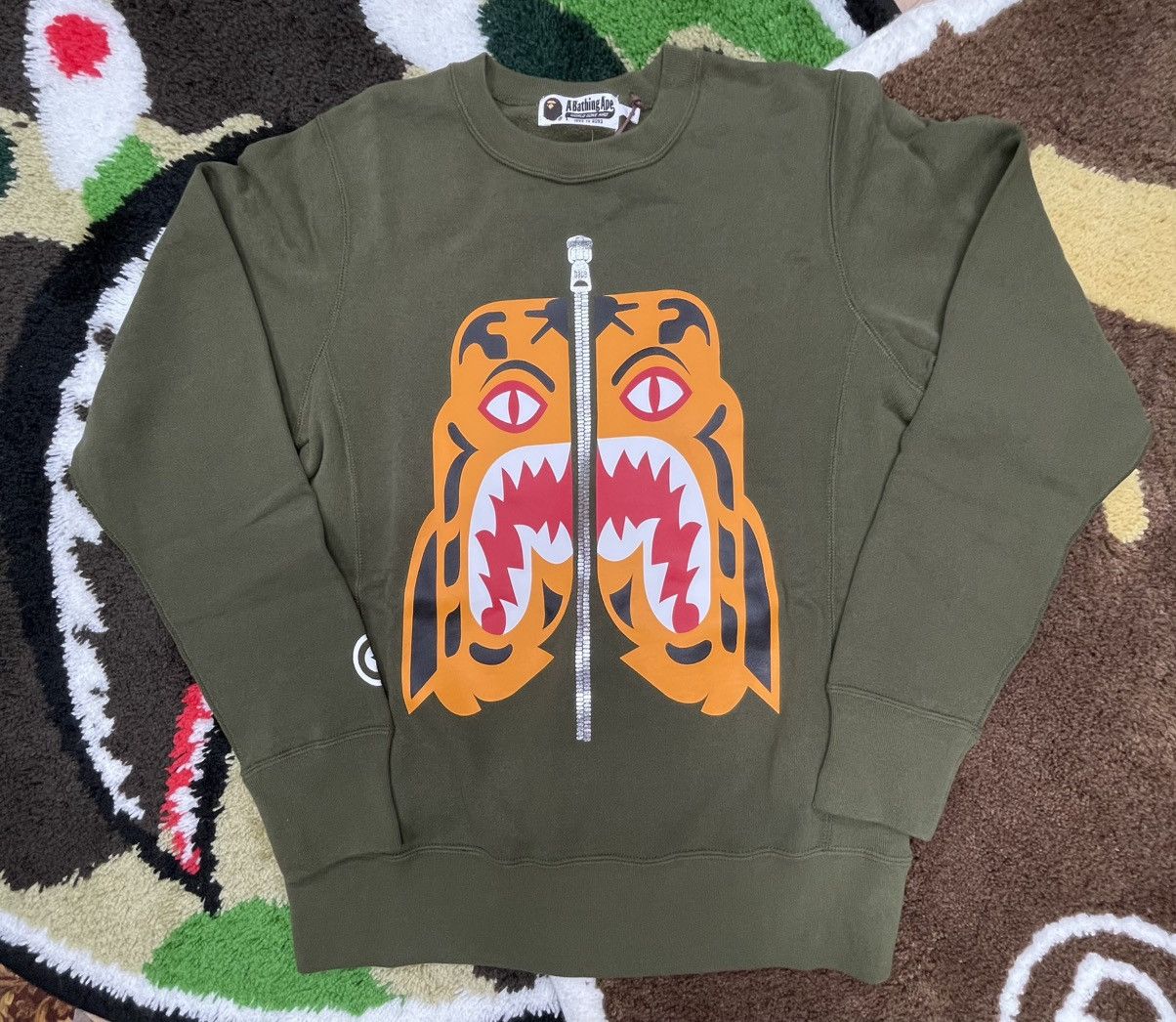 Bape TIGER CREWNECK Size US S / EU 44-46 / 1 - 1 Thumbnail