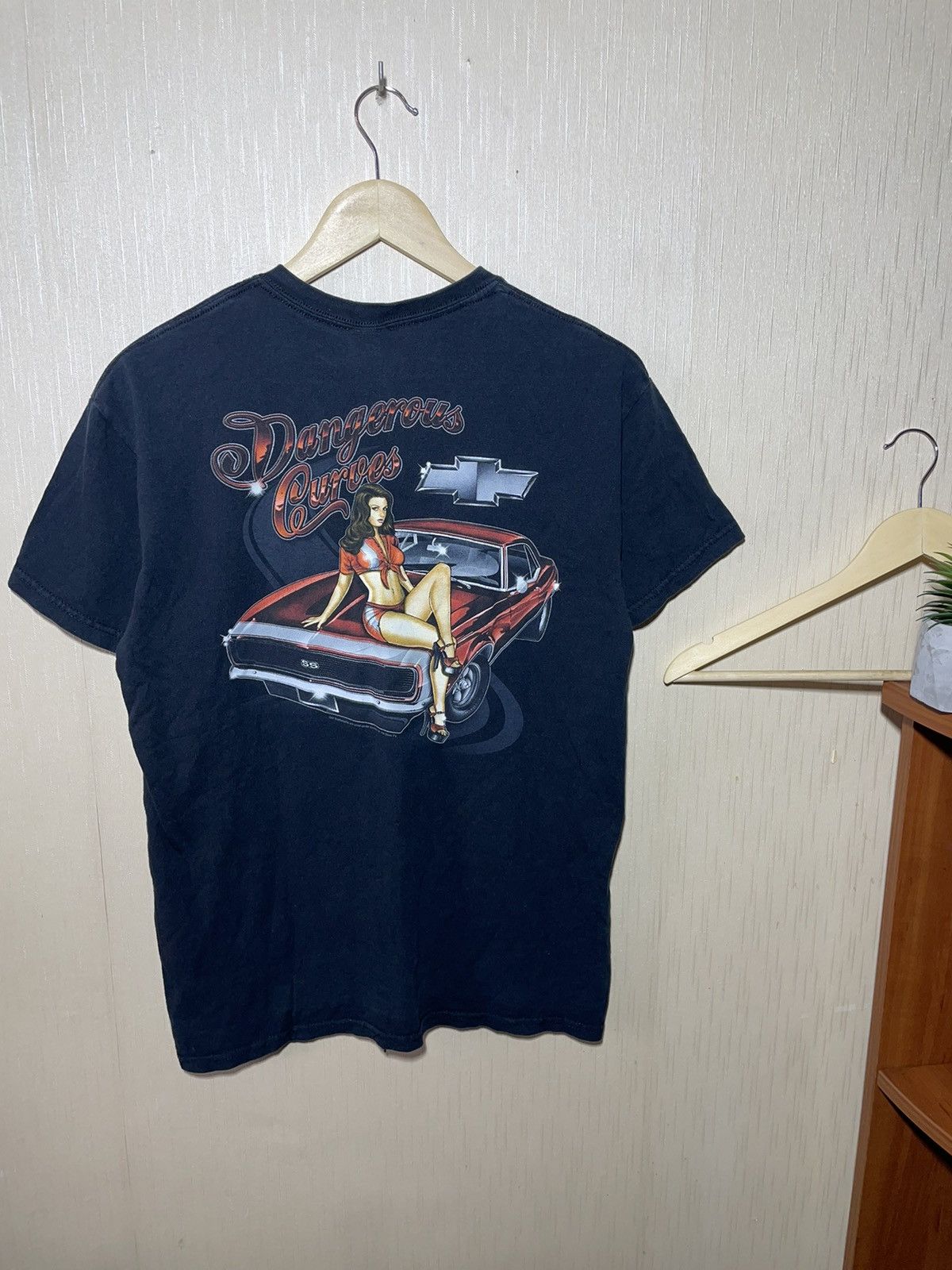 Vintage Chevrolet Dangerous Curves vintage streetwear T shirt Size US M / EU 48-50 / 2 - 1 Thumbnail