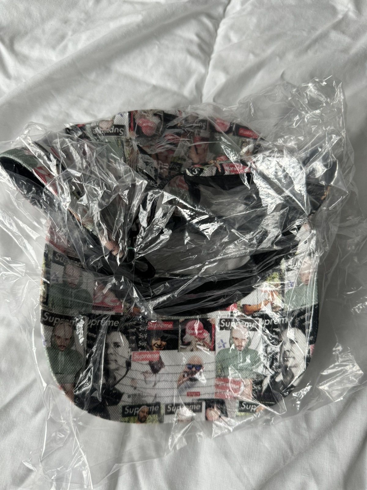 Supreme shops Magazine Camp Cap