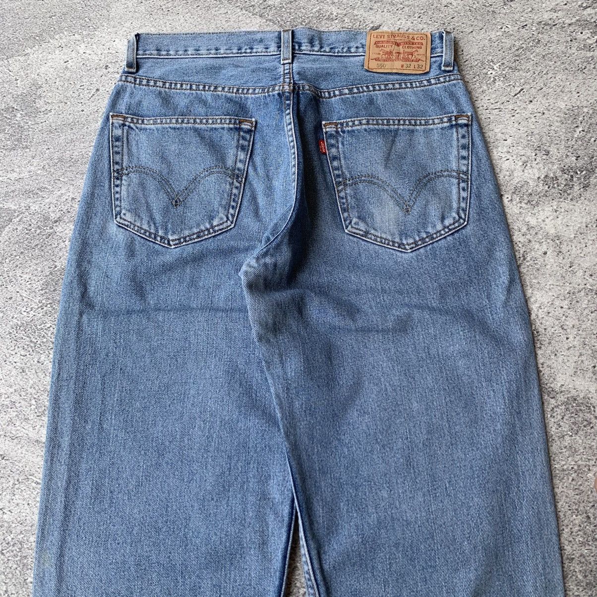 Levi's Vintage Clothing Vintage Levi’s 550 Relaxed fit Blue wash Jeans Size US 32 / EU 48 - 4 Thumbnail