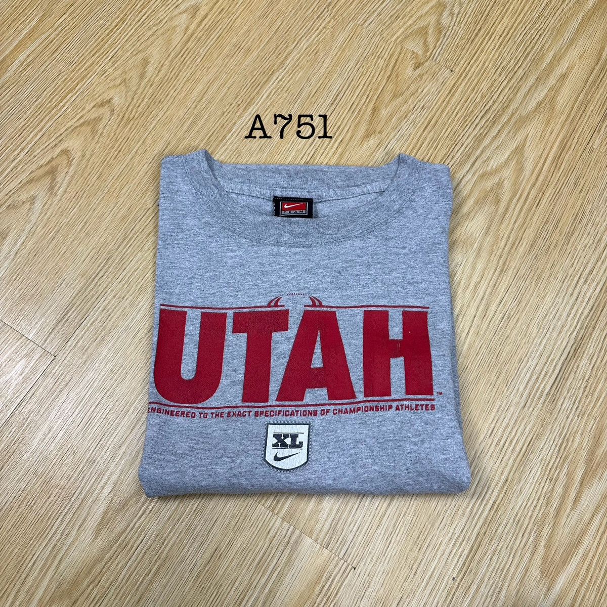 Nike Vintage Nike UTAH Championship Tshirt A751 Size US M / EU 48-50 / 2 - 11 Thumbnail