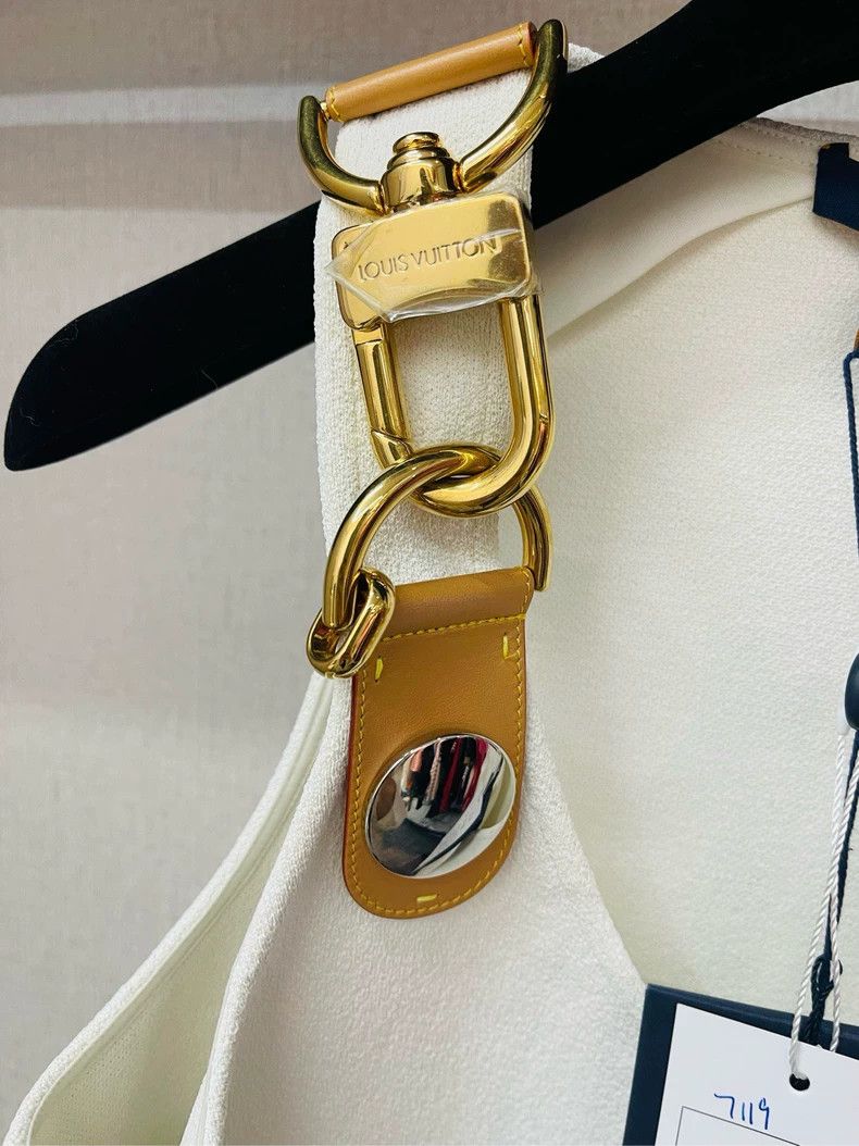 Louis Vuitton Louis Vuitton 2024 Early Spring Show Vest Size XS / US 0-2 / IT 36-38 - 3 Thumbnail