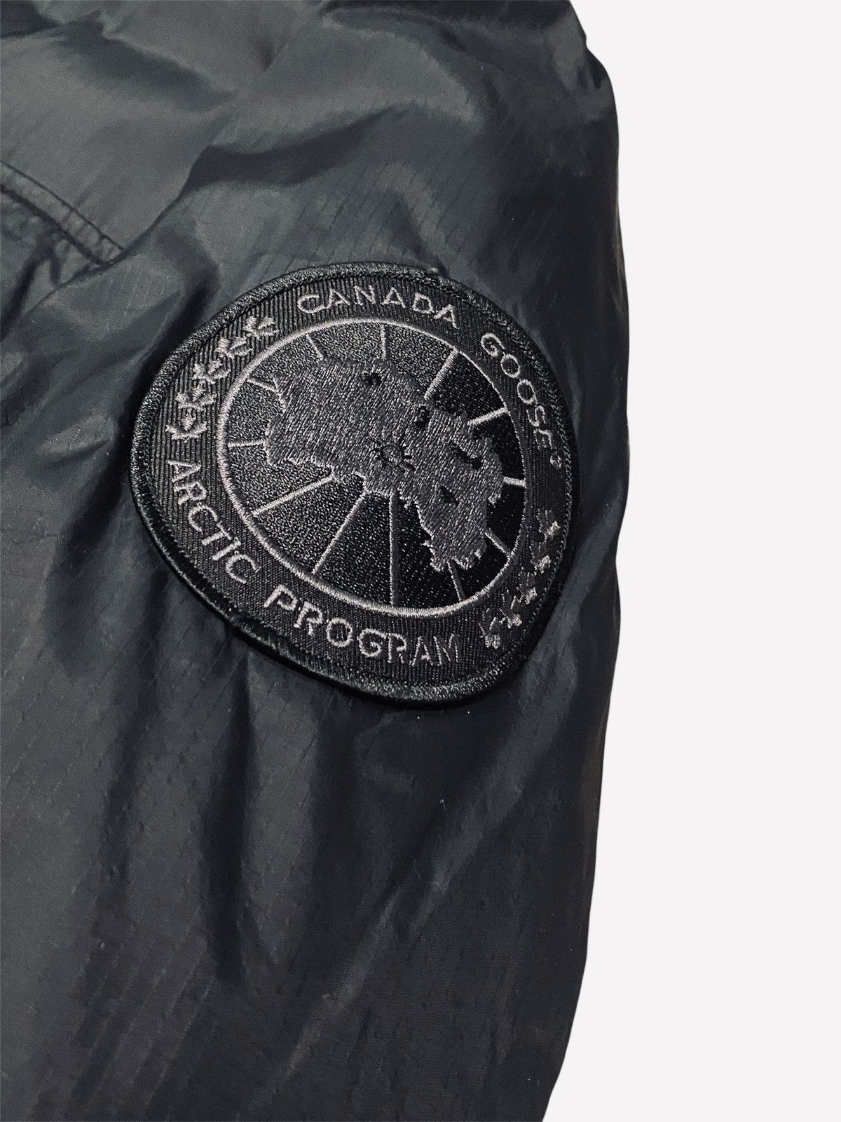 Canada Goose Canada Goose Black Badge Jacket Size US L / EU 52-54 / 3 - 2 Thumbnail