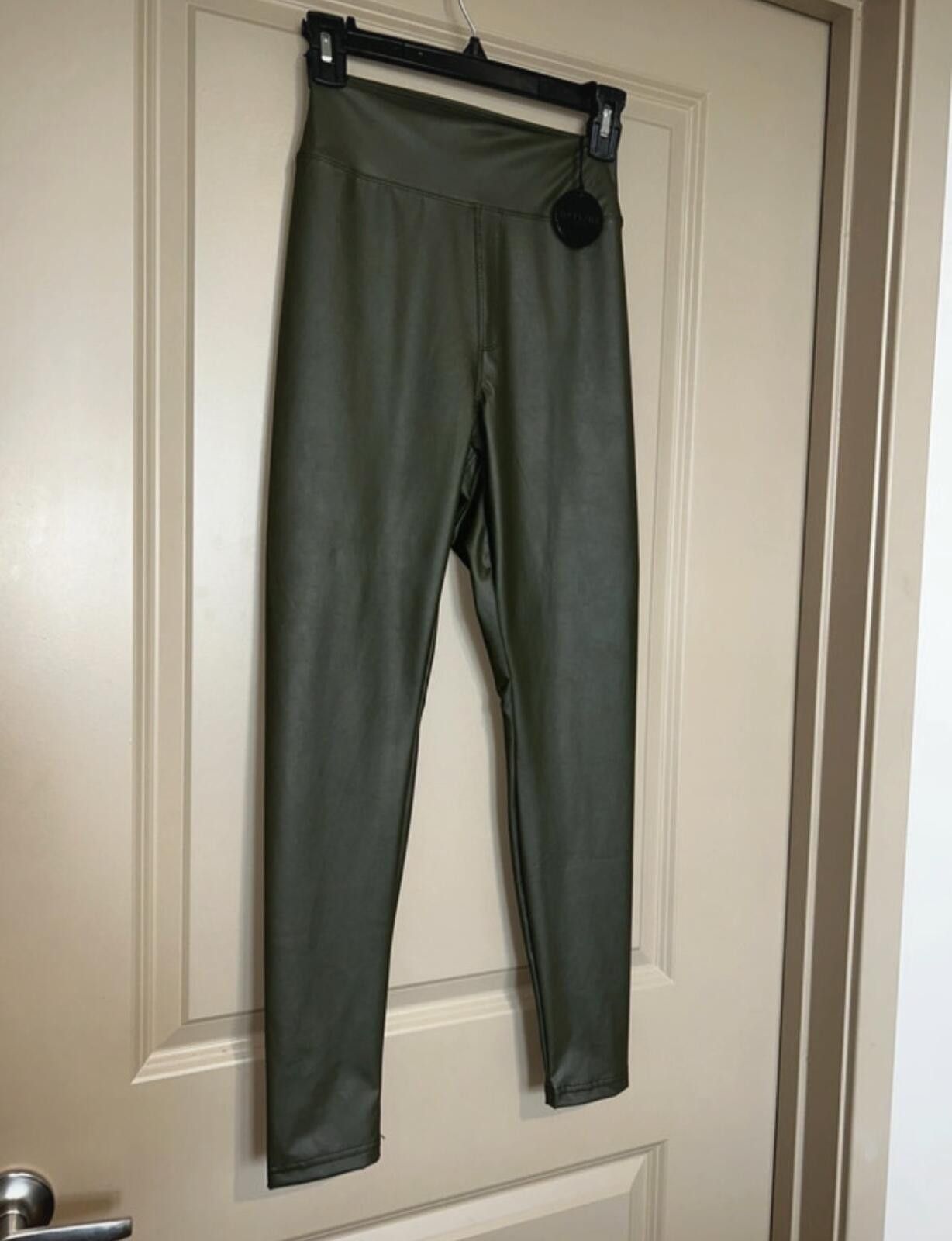 Other Aerie OFFLINE Real Luxe Olive Faux Leather Leggings NWT Size 32" / US 10 / IT 46 - 4 Thumbnail
