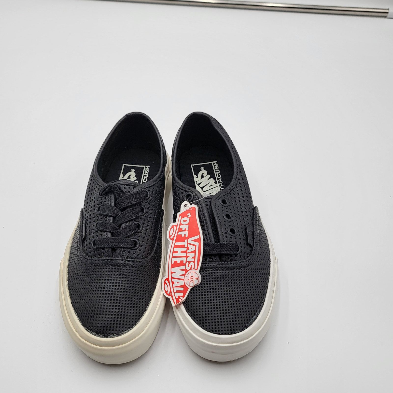 Vans Vans Authentic DX Square Perf Sz 4M/5.5W Black VN038ESIUZ Size US 5.5 / IT 35.5 - 5 Thumbnail