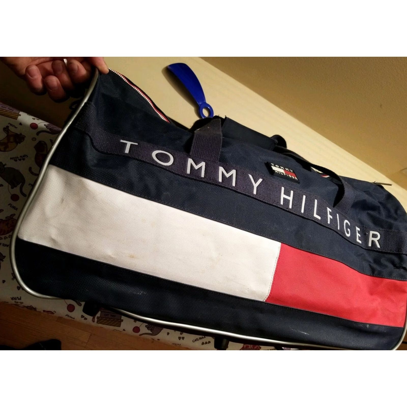 Tommy Hilfiger VINTAGE Tommy Hilfiger Big Flag Spellout Gym Duffle Carry On Travel Bag Mens Blue Carry On Travel Bag Size ONE SIZE - 2 Thumbnail