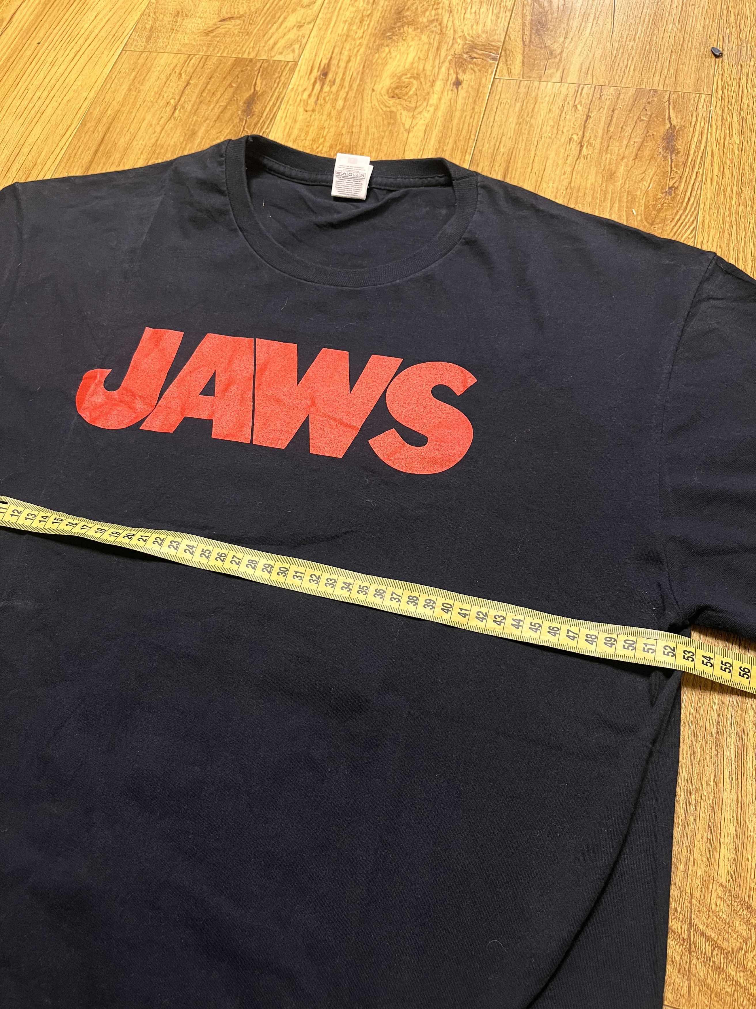 Vintage JAWS Movie Shark Chasing Boat Poster Steven Spielberg Tee Size US L / EU 52-54 / 3 - 5 Thumbnail