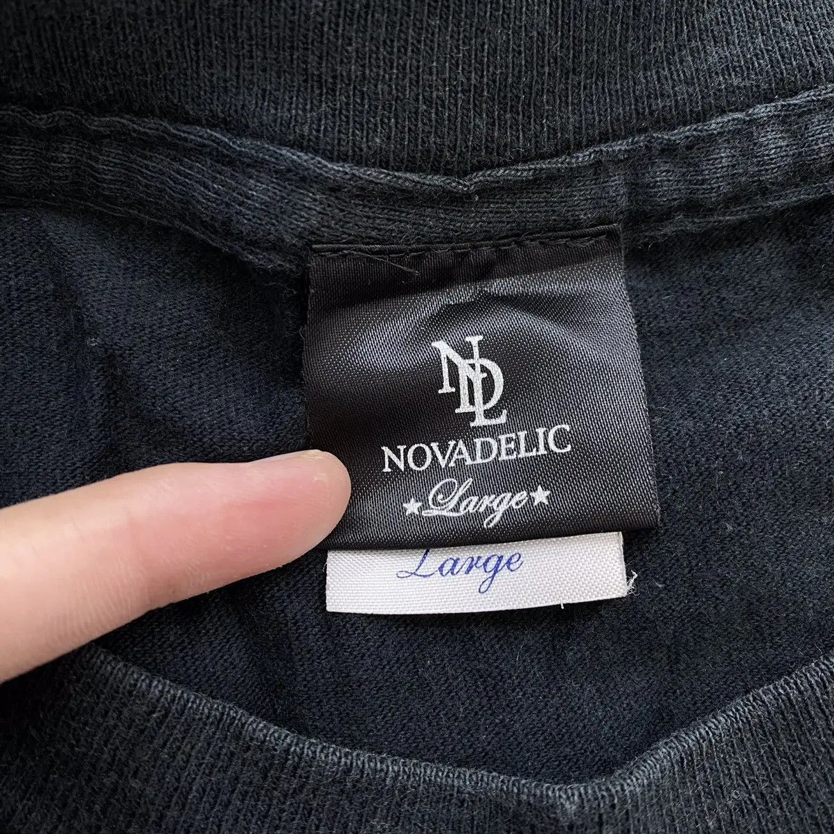Vintage NOVADELIC CYBERPUNK World War 3 Tee Shirt Top No War Peace Size US L / EU 52-54 / 3 - 4 Thumbnail