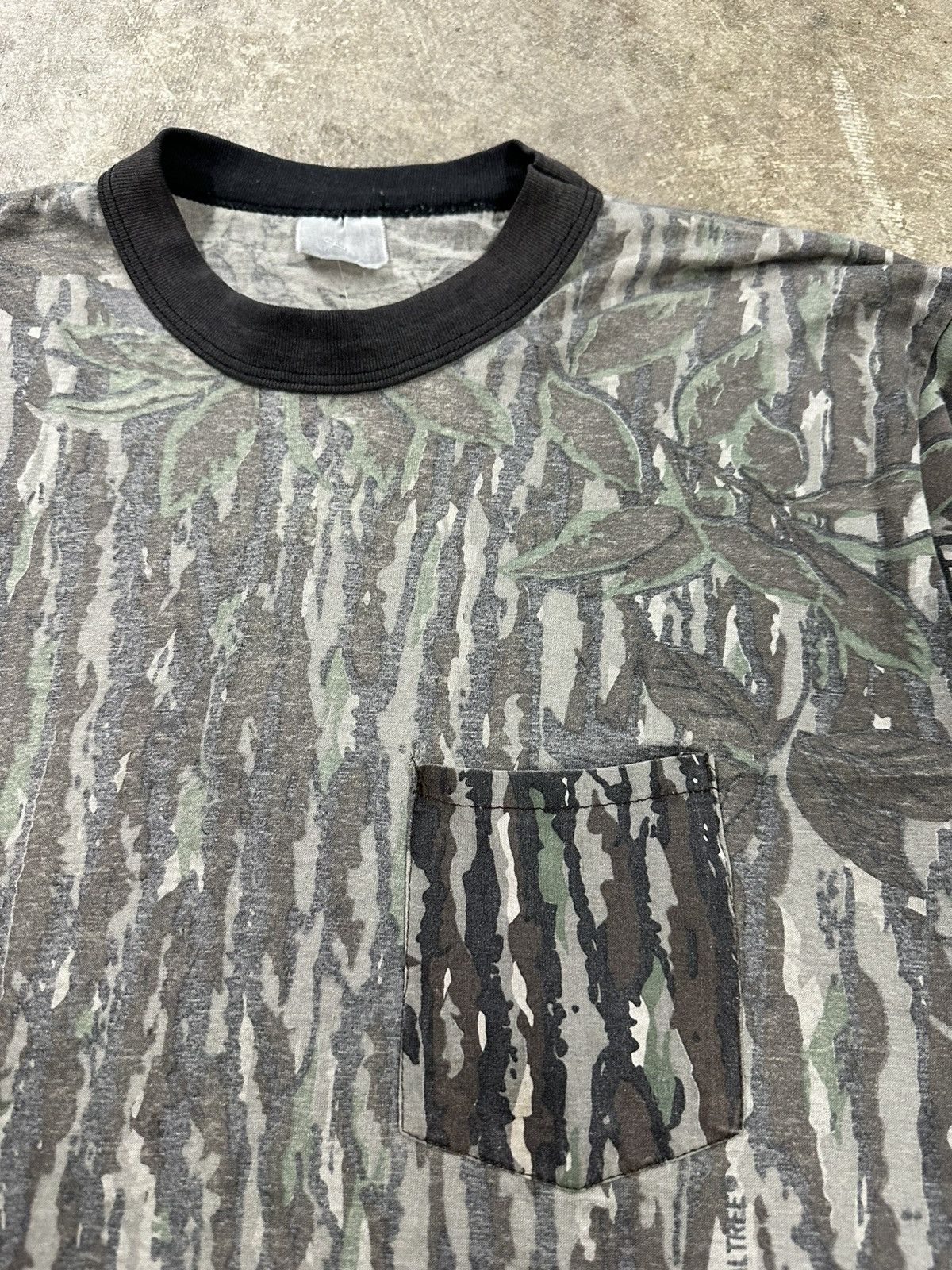 Realtree Vintage 90s Realtree Camouflage Pocket T-Shirt Size US M / EU 48-50 / 2 - 6 Thumbnail