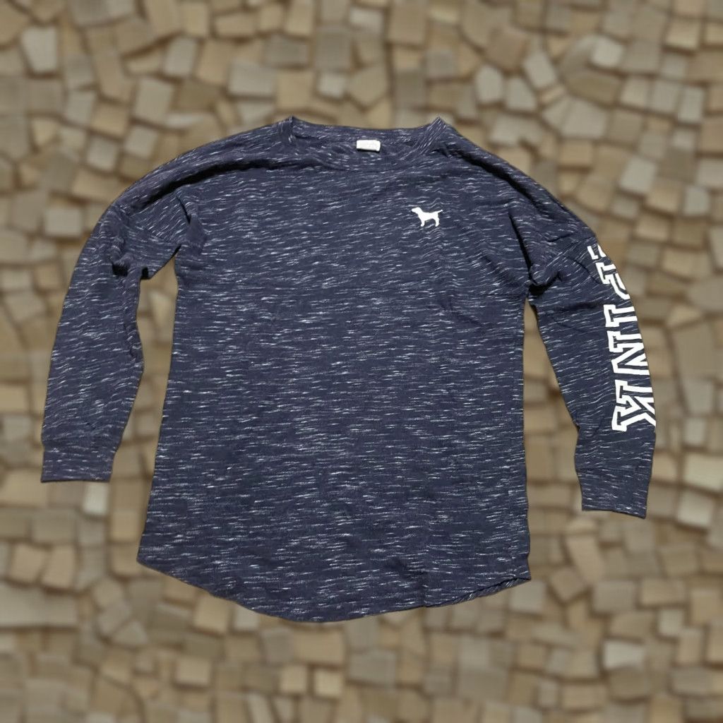 Victoria's Secret Victoria's Secret Shirt Women's XS Blue White Long Sleeve DOG Logo T-Shirt Casual Regular Pullover Neck Round Dog Theme Womens Size XS / US 0-2 / IT 36-38 - 1 Thumbnail