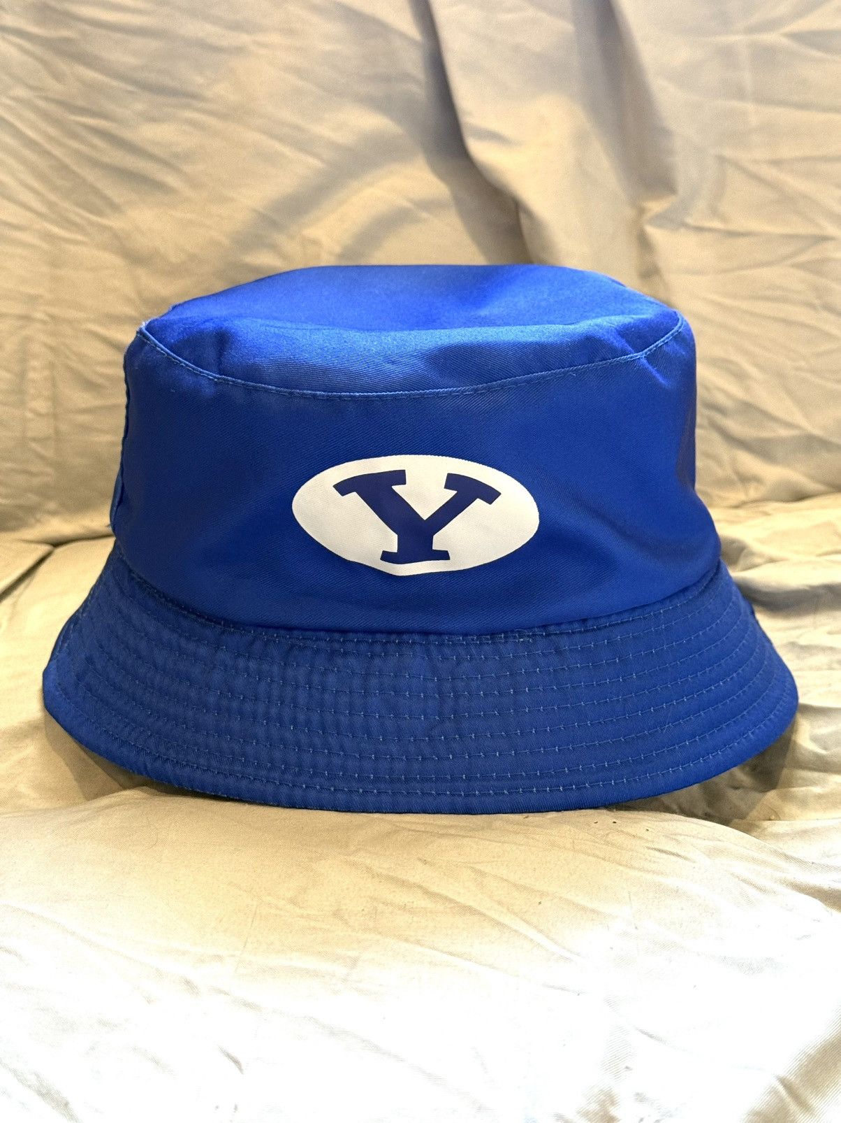 Other BYU COUGARS BUCKET HAT Size 36 - 1 Thumbnail