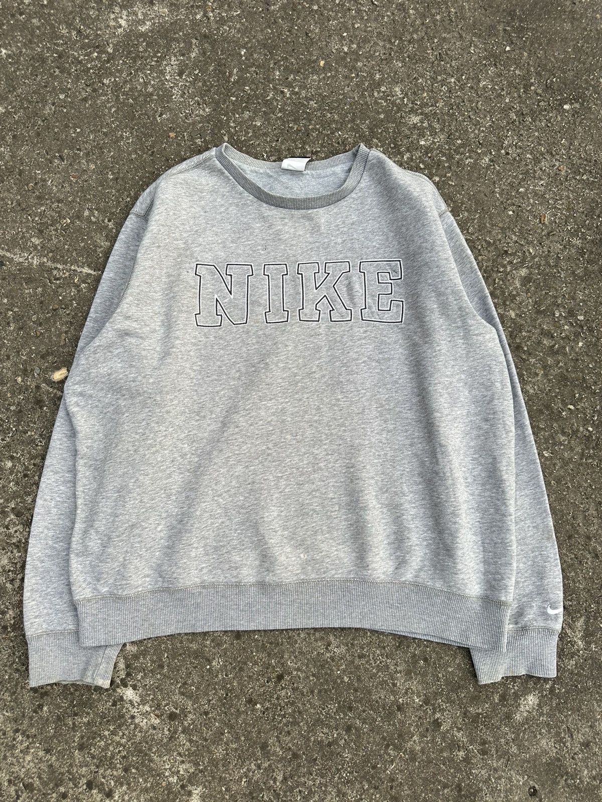 Nike Vintage Nike Sweatshirt Big Logo Size US XL / EU 56 / 4 - 1 Thumbnail