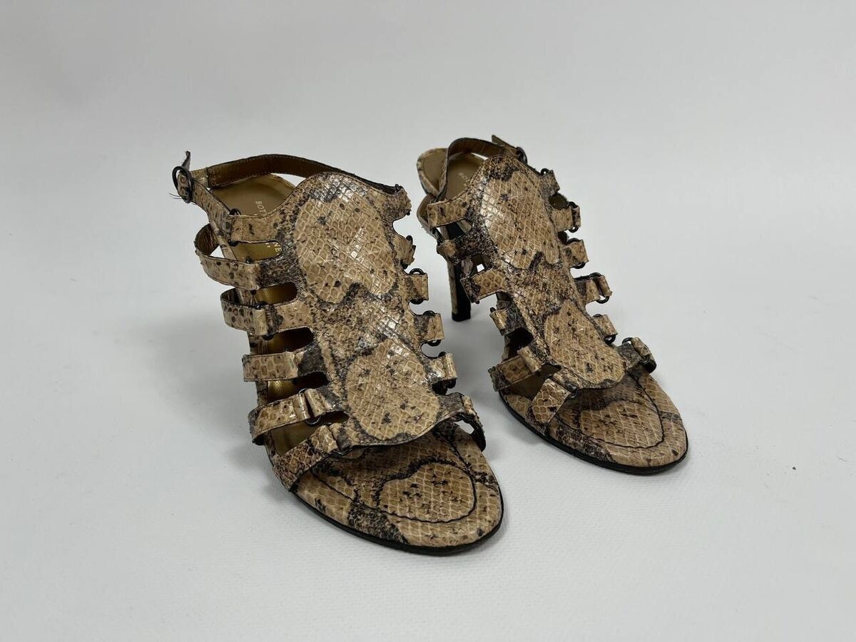 Bottega Veneta Authentic Bottega Veneta Python Snakeskin Cage Shoes Size 39 Size US 9 / IT 39 - 1 Thumbnail