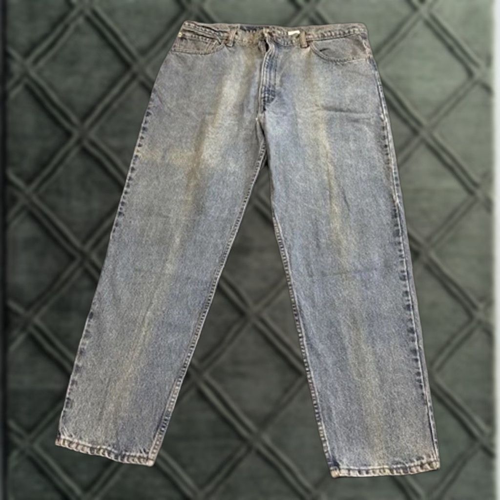 Levi's VINTAGE Levi’s 550 Tapered Jeans Men 40 Light Blue Denim 30 Inseam 90s Relaxed Fit 40x30 Jeans Size US 40 / EU 56 - 1 Thumbnail