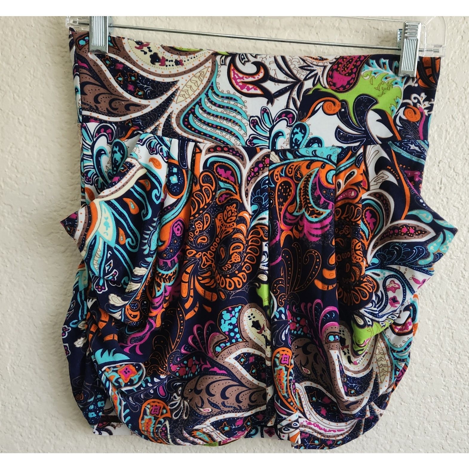 Other Shoshq Orange Multicolor Paisley Pull On Pleated Shorts S/M Size 26" / US 2 / IT 38 - 1 Thumbnail