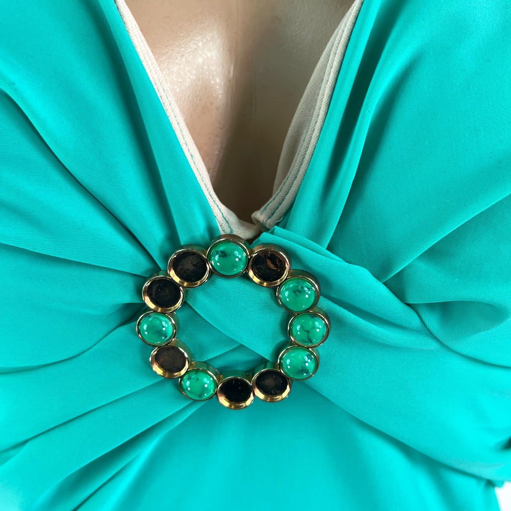Merona Merona Women's One Piece Swimsuit, Sleeveless V-Neck, Ruched Sides, Solid Green, Size L Size ONE SIZE - 4 Thumbnail