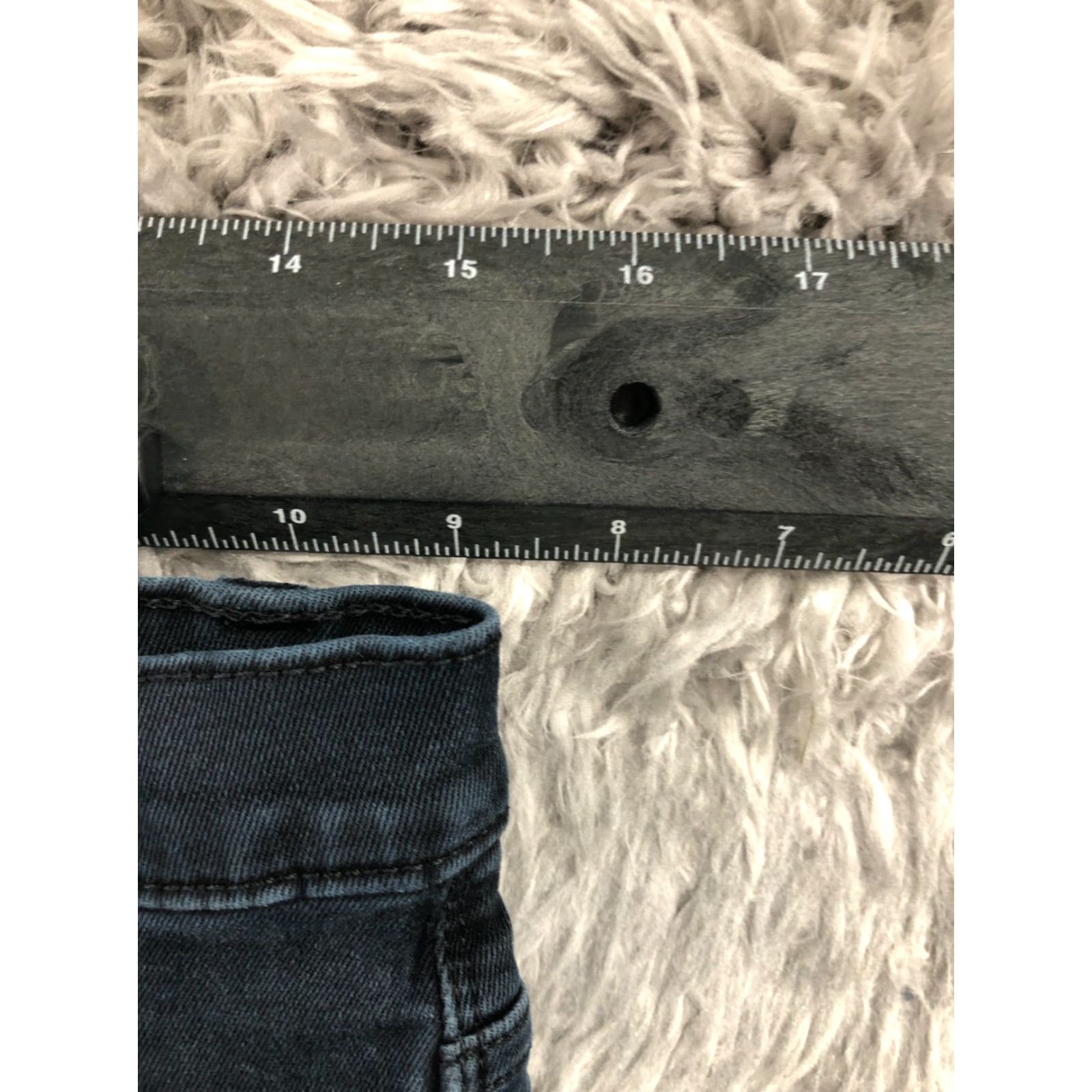 Vintage Rock & Republic Kashmere Skinny Jeans Size 10 Womens Dark Wash Blue Jeans Slim Fit 5-Pocket Denim Cotton Belt Loops Zip Button Size 32" / US 10 / IT 46 - 2 Thumbnail