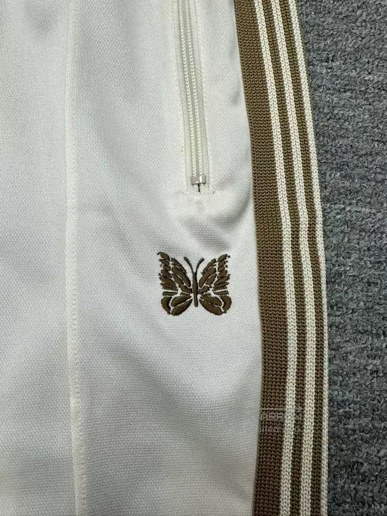 Needles Needles size S Butterfly leggings Size US 30 / EU 46 - 2 Thumbnail