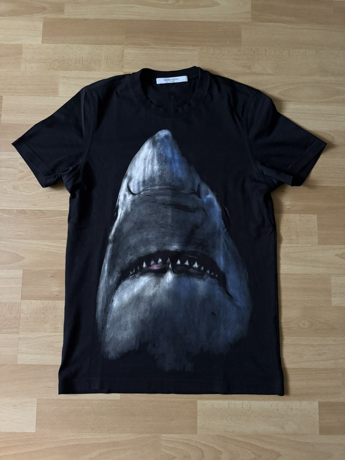 Givenchy Givenchy Shark T-shirt Black Riccardo Tisci Iconic | Grailed
