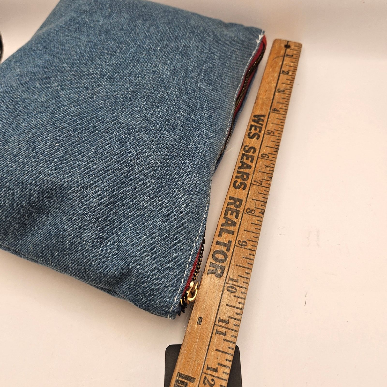 True Religion TRUE RELIGION TRAVEL COSMETICS MAKEUP BAG DENIM PURSE NWT Size ONE SIZE - 4 Thumbnail