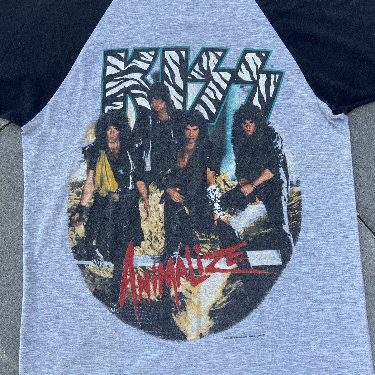 KISS × Vintage 📌 Vintage 1984 KISS Animalize Tour T-Shirt Size US L / EU 52-54 / 3 - 4 Thumbnail