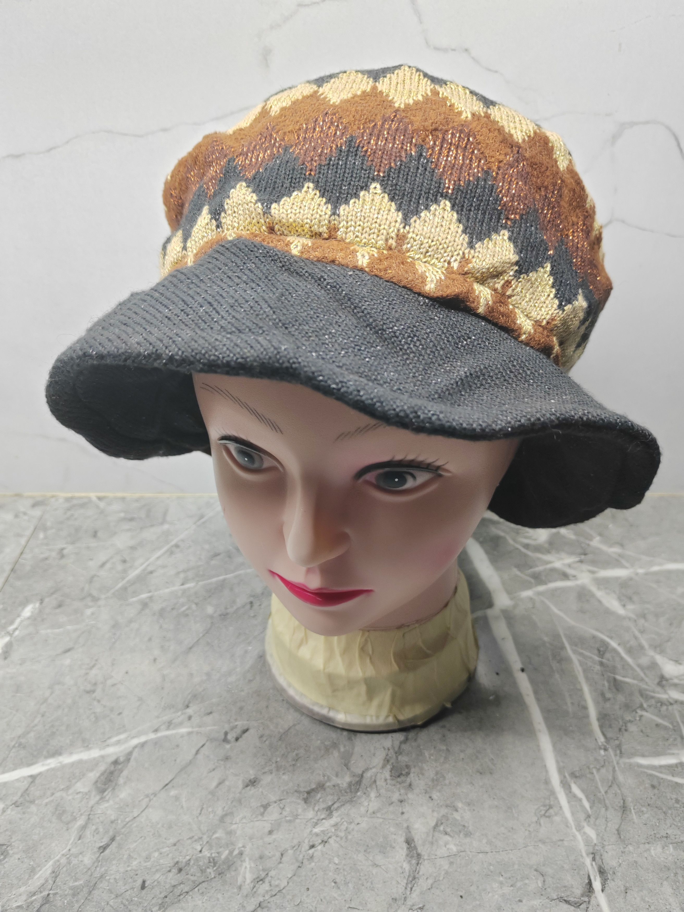 Vintage Vintage Unknown Italy Bucket Hat Size ONE SIZE - 1 Thumbnail