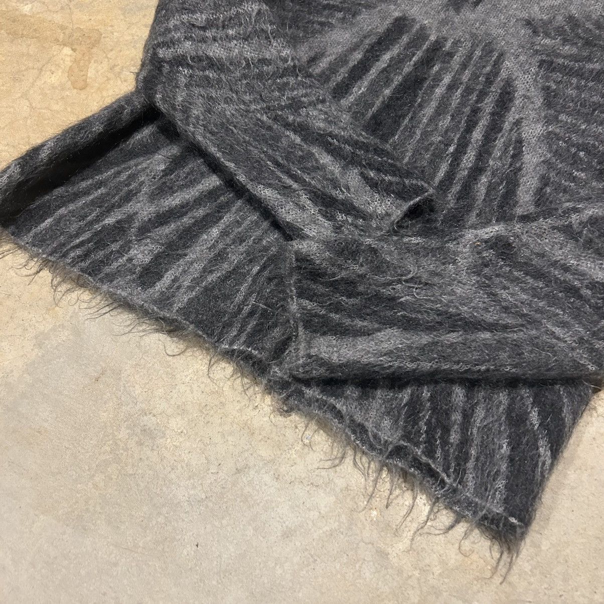 Designer × Emporio Armani Archival Emporio Armani Mohair Shaggy Patterned Sweater Size US S / EU 44-46 / 1 - 4 Thumbnail
