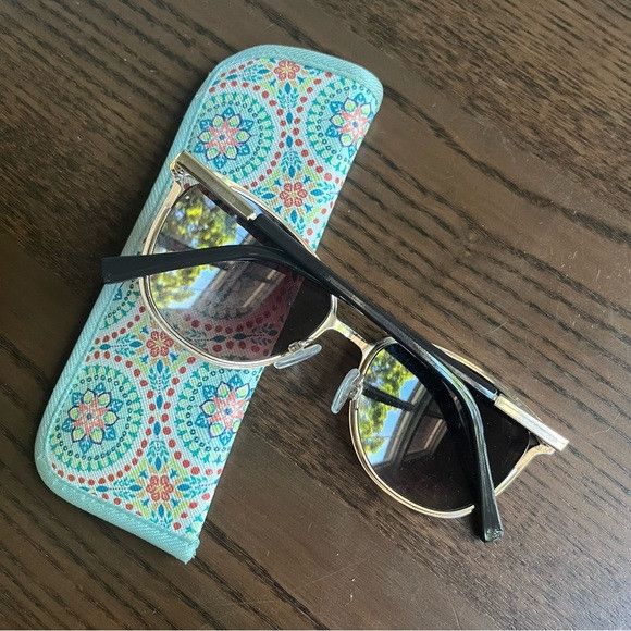 Zara NWOT Sunglasses with Case Size ONE SIZE - 3 Thumbnail