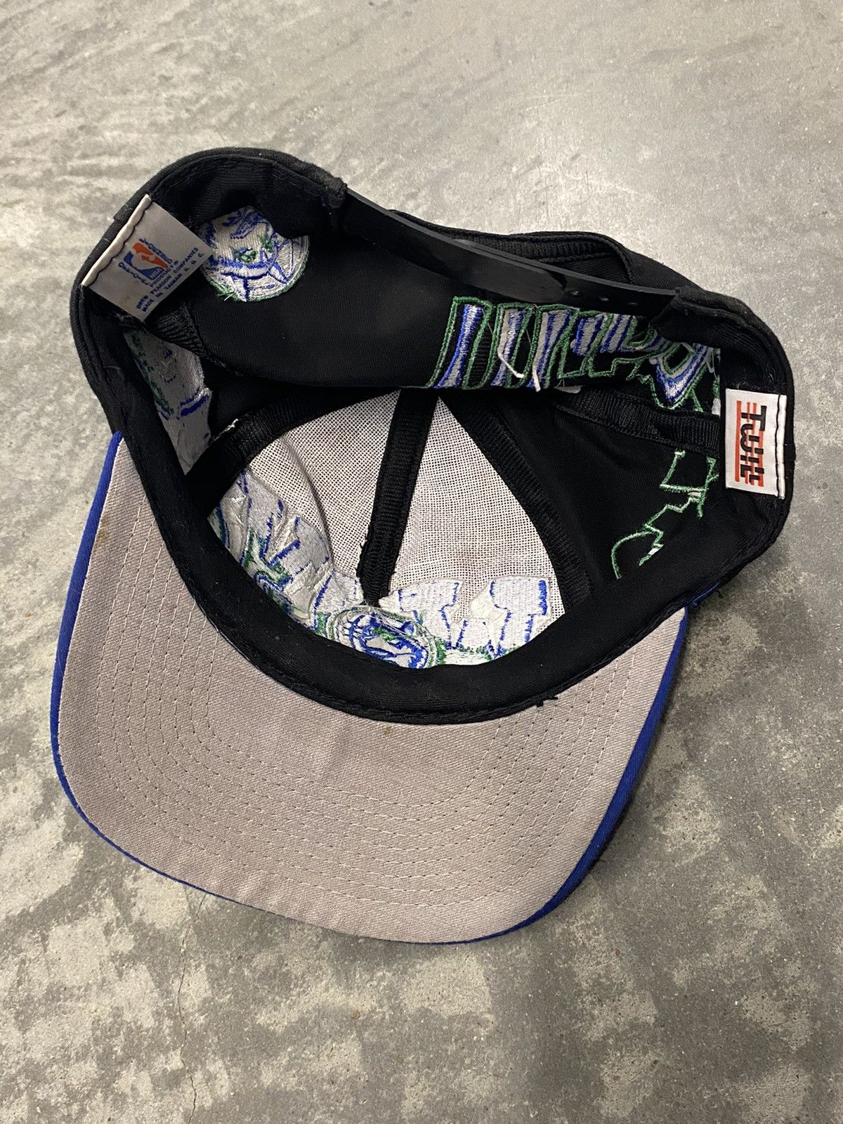 Other × Vintage Vtg Drew Pearson Minnesota Timberwolves Black Dome Graffiti Size ONE SIZE - 7 Thumbnail