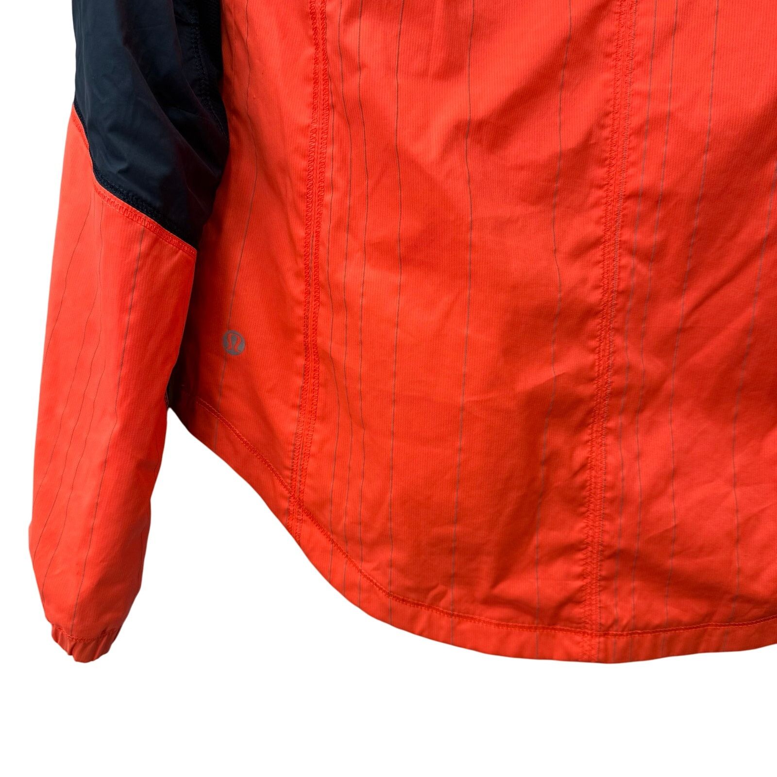 Lululemon Lululemon Get Up and Glow Running Jacket sz 4 Full Zip #H4 Size S / US 4 / IT 40 - 4 Thumbnail
