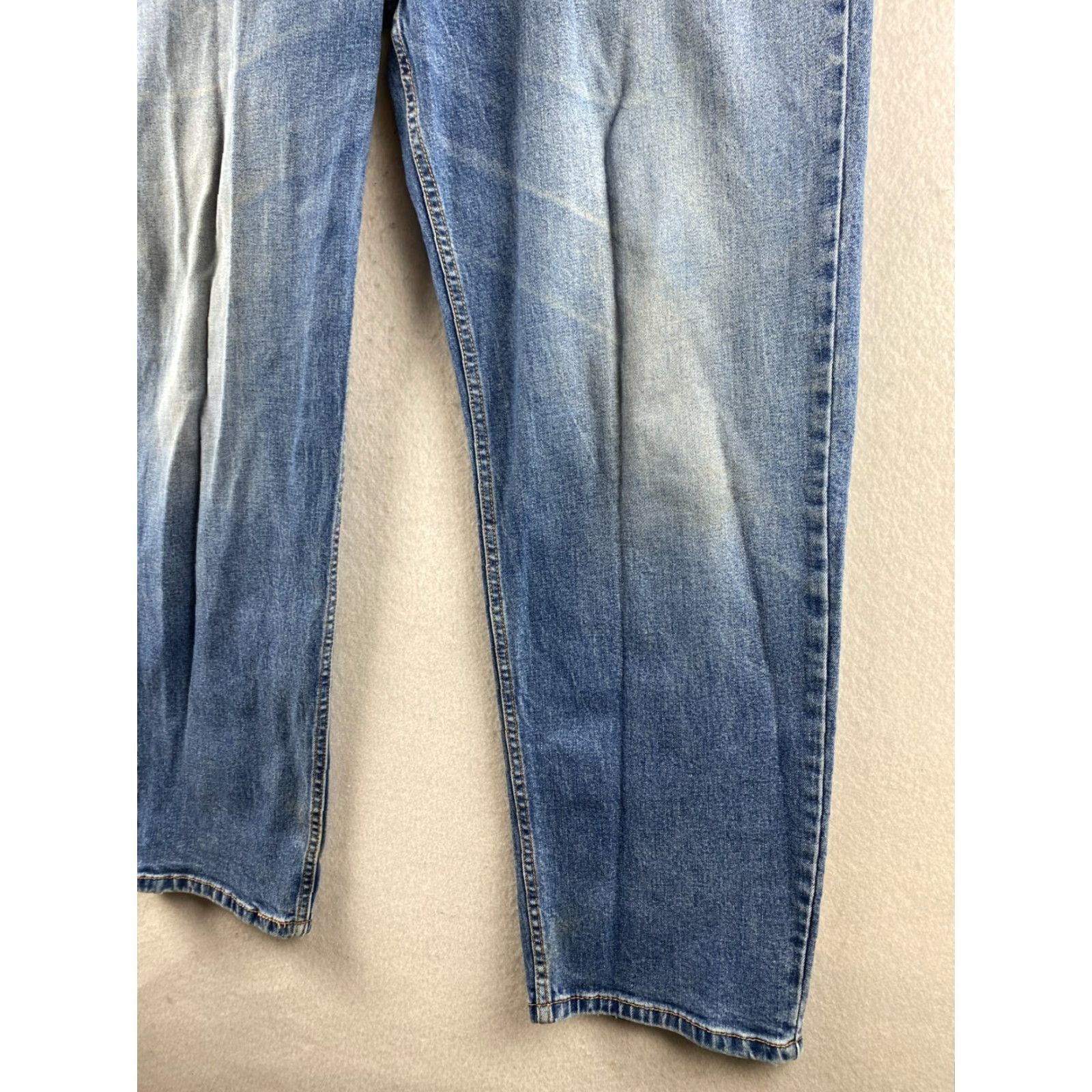 Levi's Levi's Jeans 42 X 32 Blue 550 Relaxed Stretch Distressed Denim Pockets Modern Mens Size US 42 / EU 58 - 5 Thumbnail