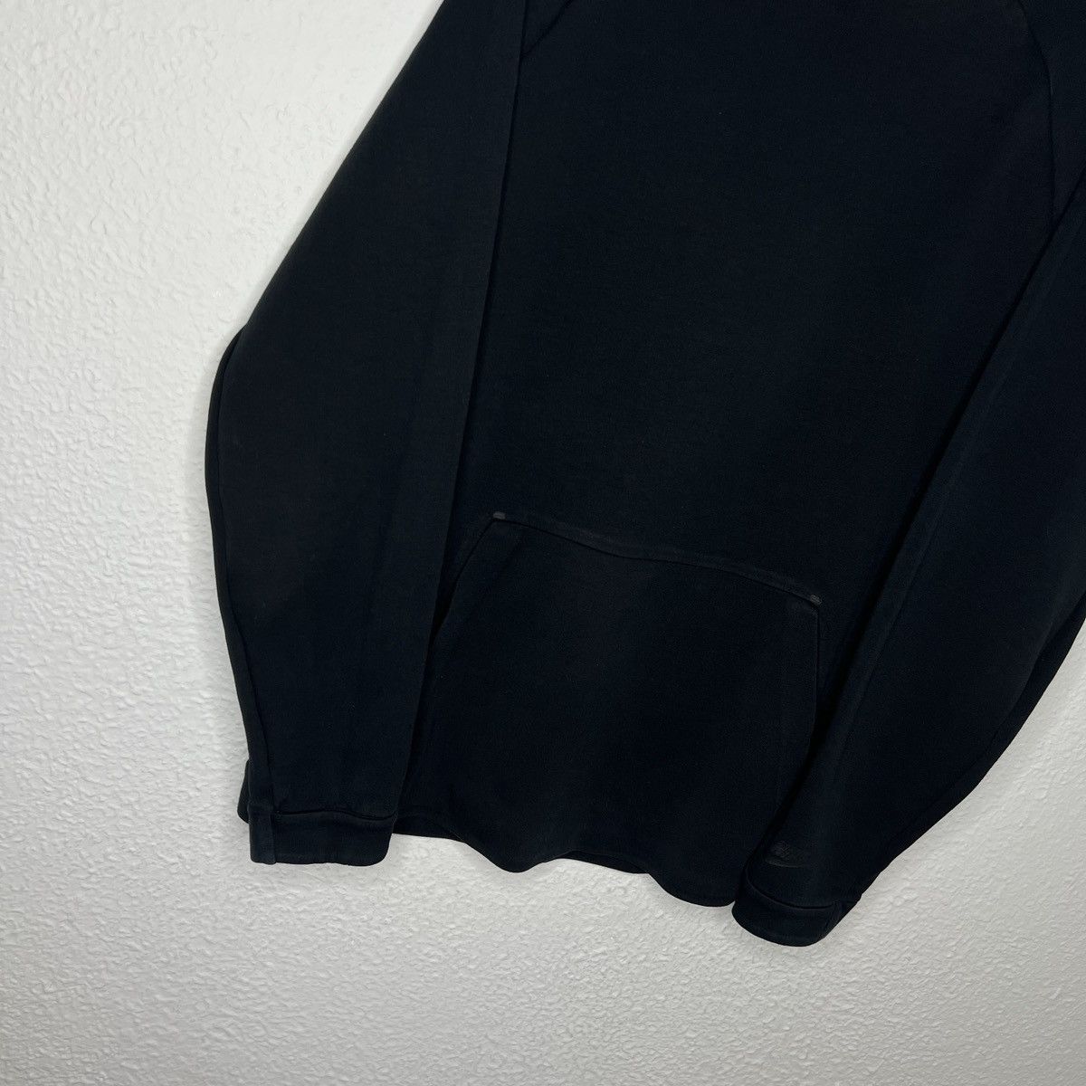 Nike Nike Tech Fleece Sweatshirt Crewneck Black Logo Size US XL / EU 56 / 4 - 2 Thumbnail