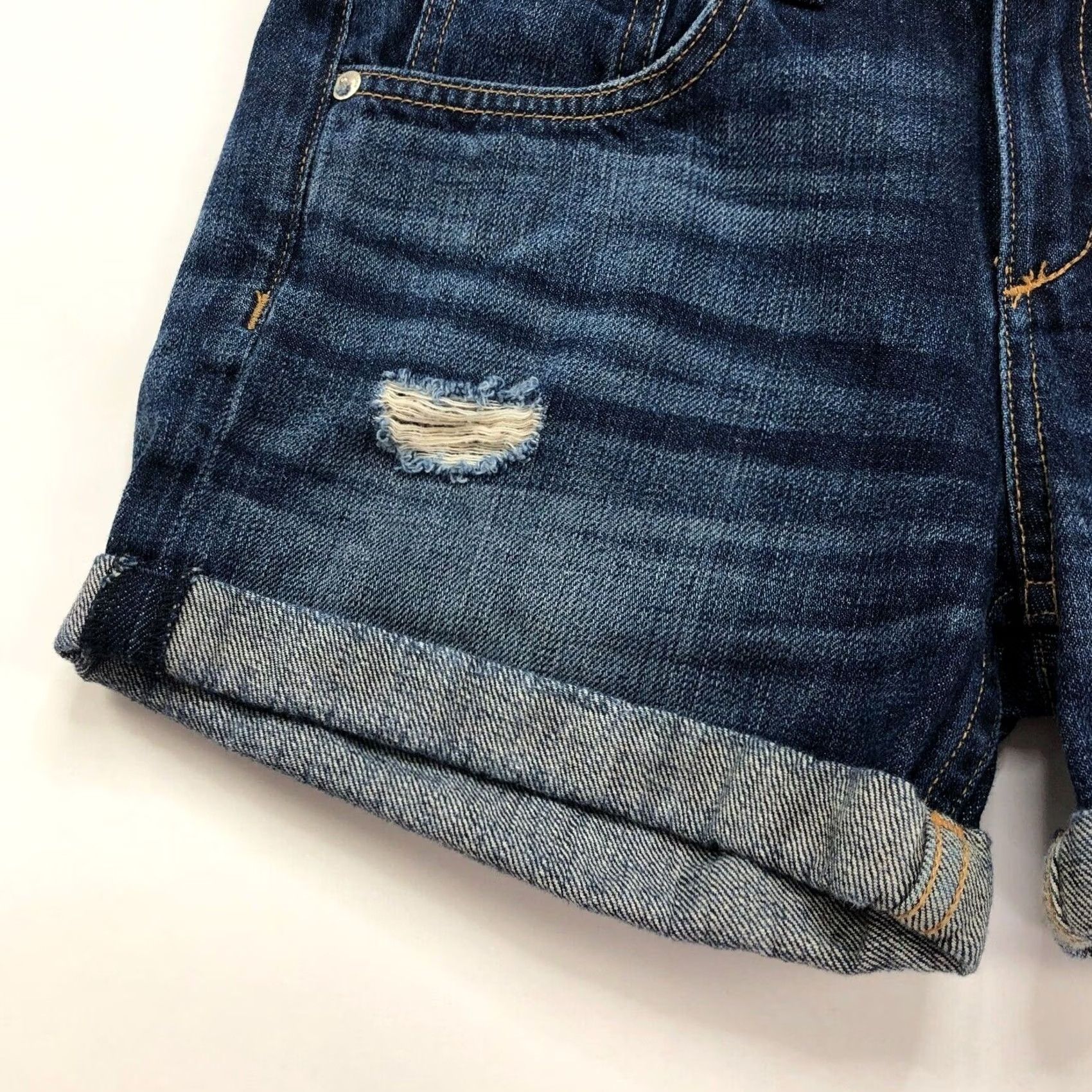 Rag & Bone Rag & Bone 24 (Fit In) 100% Cotton Denim Mid Rise 3.5" Shorts Women Shorts 3.5 Inseam Denim Shorts Blue Regular Rise 24 Womens Size 42" / US 20 - 2 Thumbnail