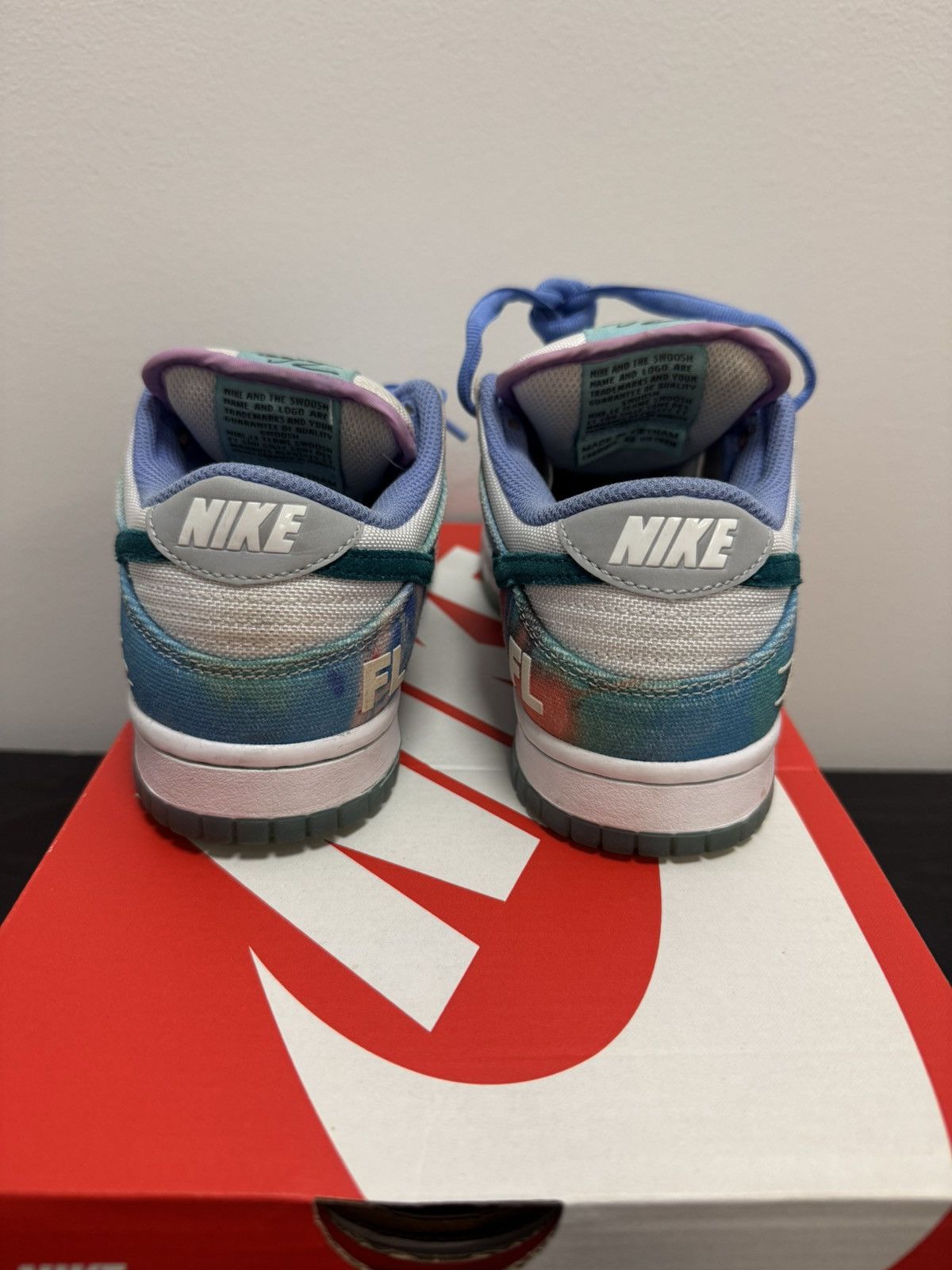 Nike Nike dunk futura laboratories bleached augu Size US 5 / EU 37 - 4 Thumbnail