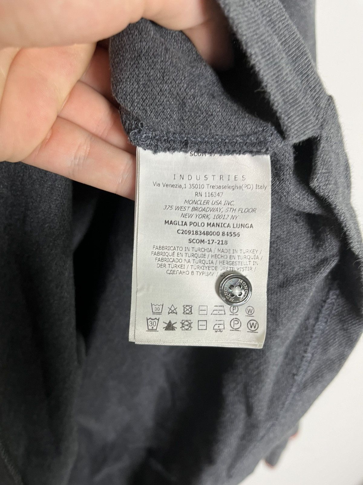 Moncler Moncler longsleeve Size US XL / EU 56 / 4 - 4 Thumbnail