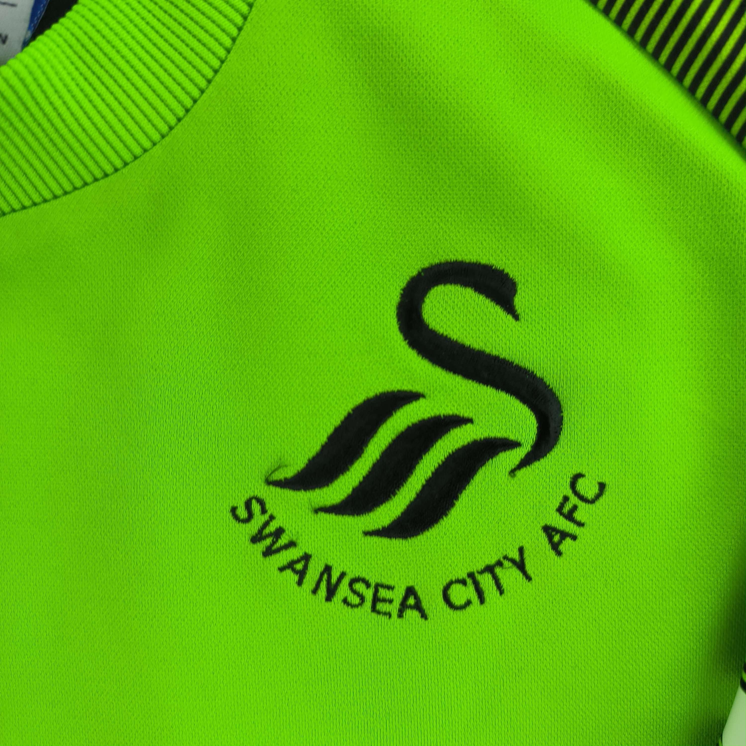 Joma Swansea City 2020-21 Joma football training top size S Size US S / EU 44-46 / 1 - 4 Thumbnail