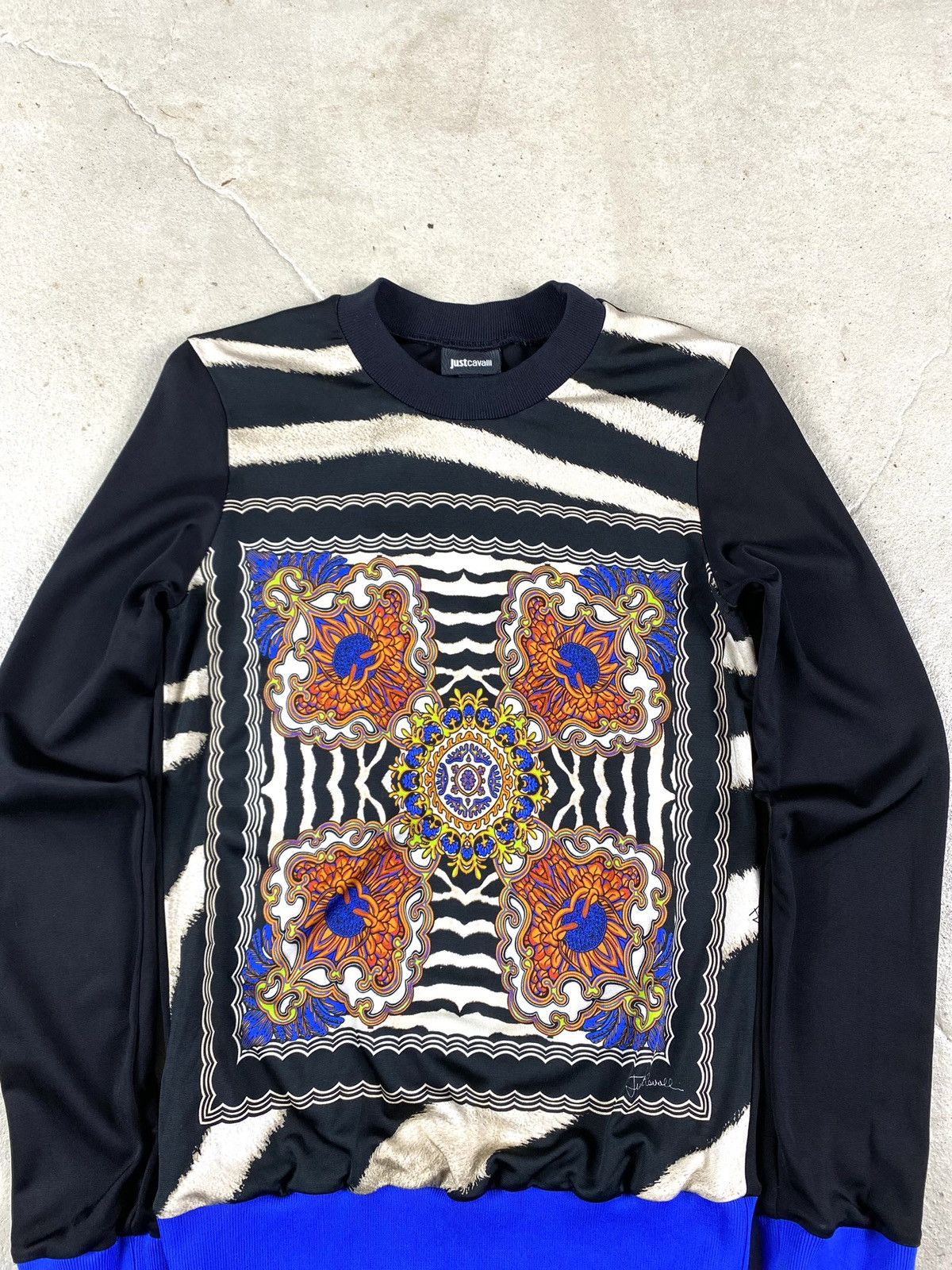 Just Cavalli Rare! Vintage Just Cavalli Zebra Sweatshirt Long Sleeve Tee Size M / US 6-8 / IT 42-44 - 3 Thumbnail