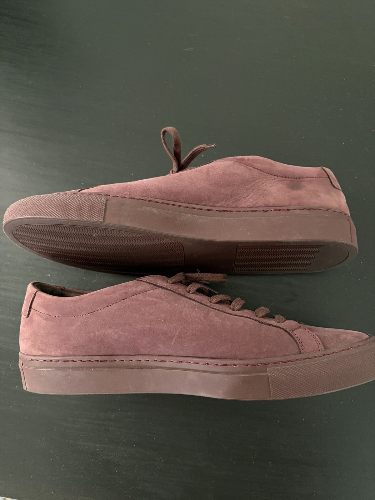 Common Projects Common Projects Achilles Low Burgundy Suede Sneakers EU 42 Size US 9.5 / EU 42-43 - 2 Thumbnail