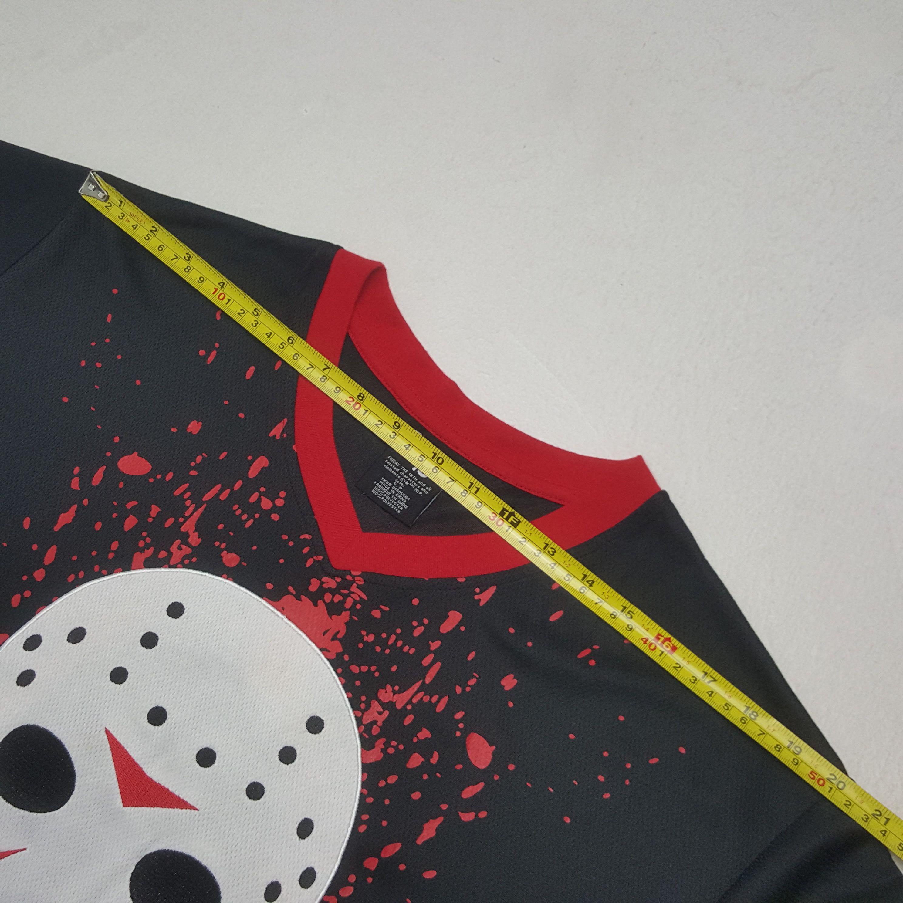 Vintage Vintage Voorhees Friday The 13th Horror Movie Jersey RR25 Size US M / EU 48-50 / 2 - 6 Thumbnail