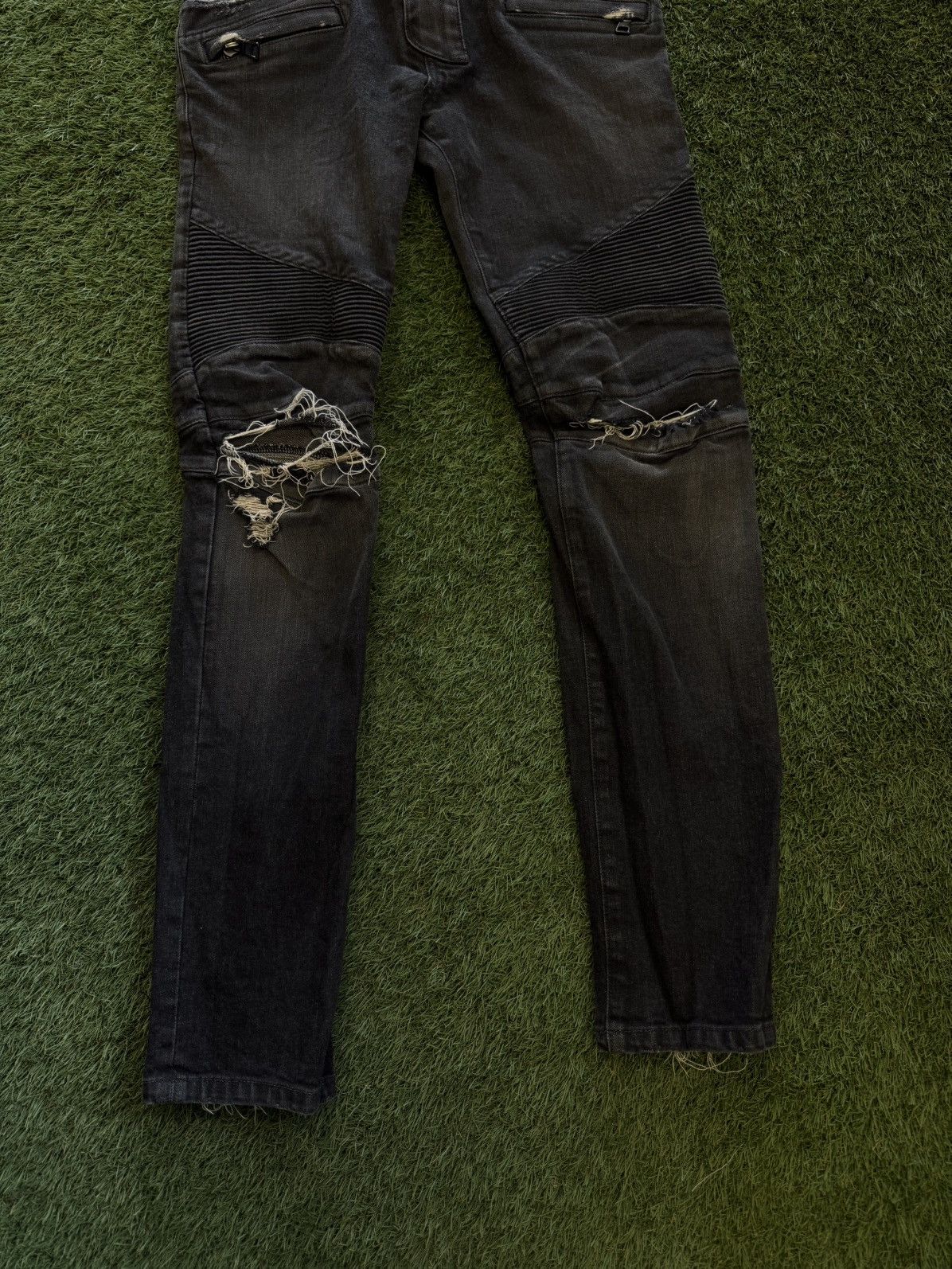 Balmain Balmain Paris Black Ripped Jeans Size 30 Size US 30 / EU 46 - 2 Thumbnail