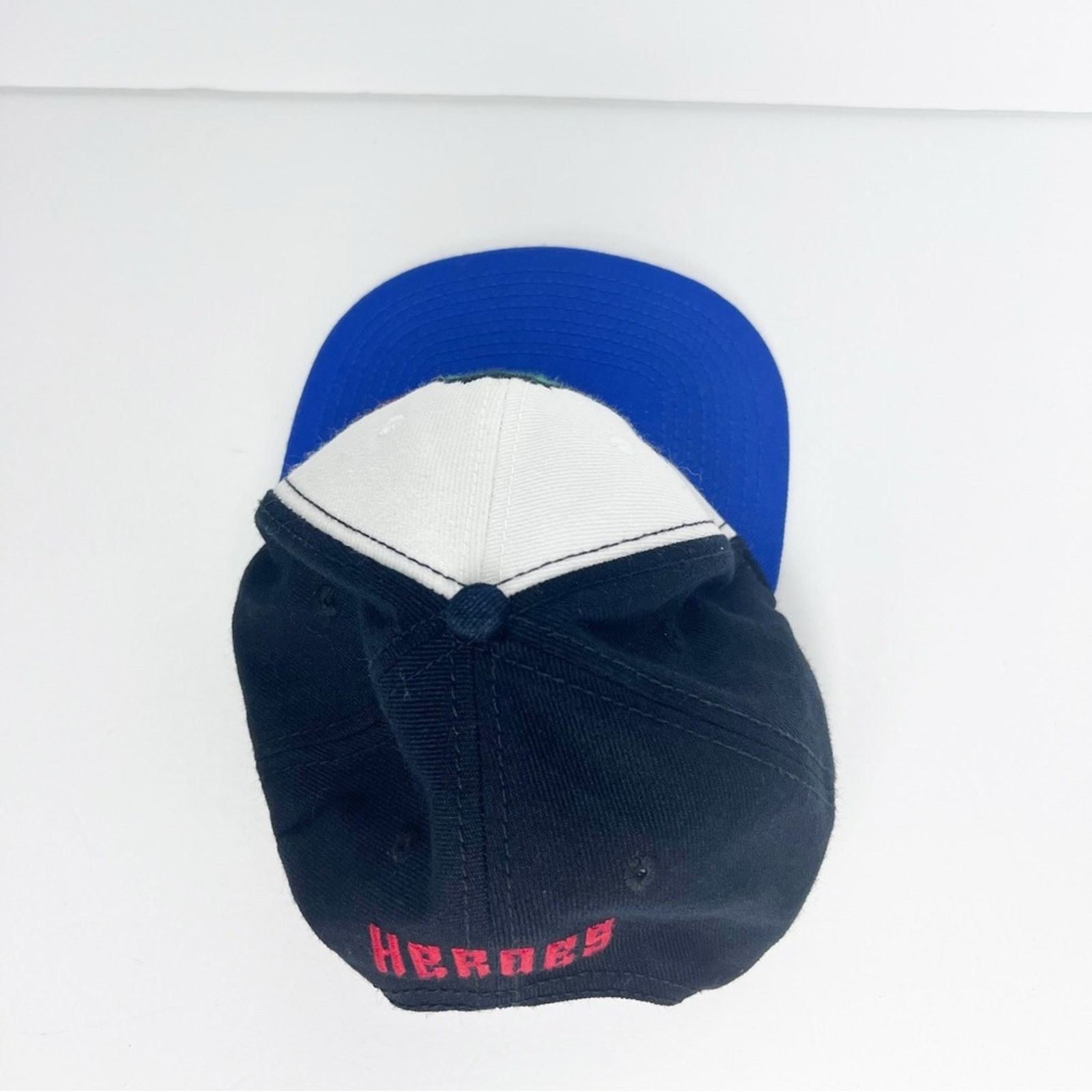 Marvel Comics Marvel Avengers Embroidered Snap Back Trucker Cap Unisex OS Size ONE SIZE - 4 Thumbnail