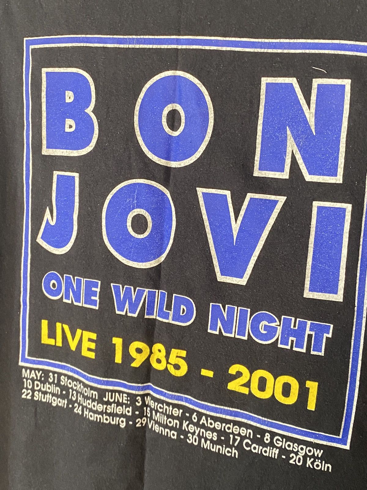 Band Tees Vintage Bon Jovi One Wild Night Rock Band T-shirt 2001 Size US XL / EU 56 / 4 - 4 Thumbnail